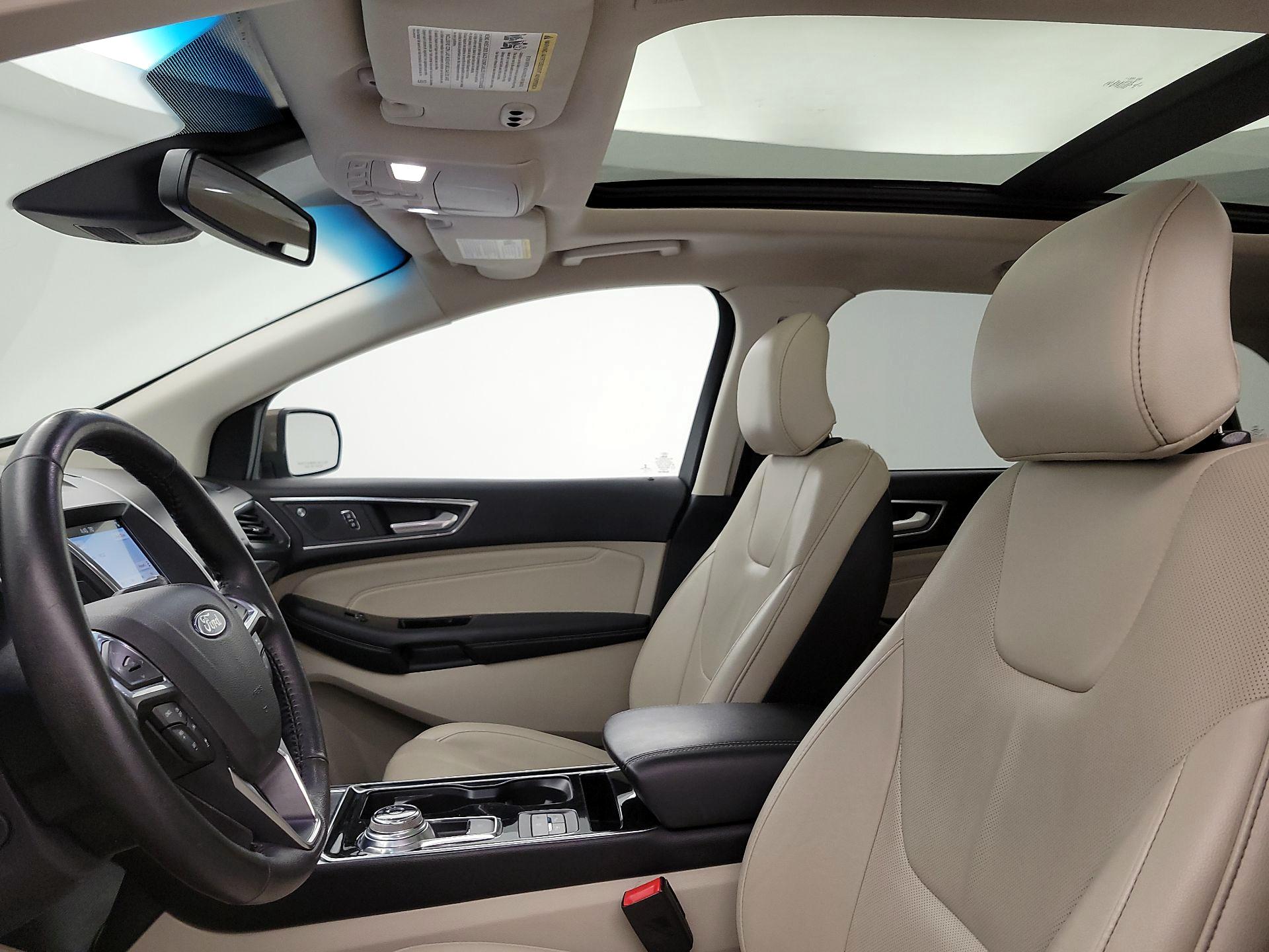Thumbnail: 2019 Ford Edge - 20