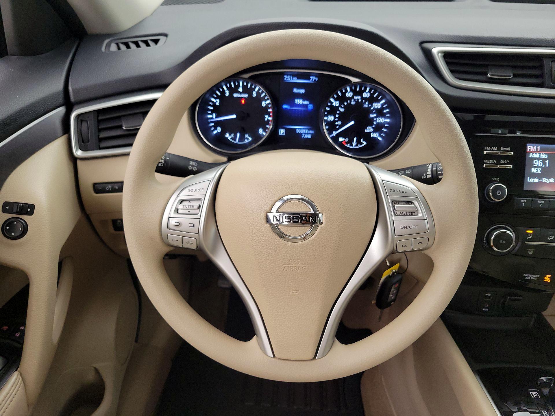 Thumbnail: 2015 Nissan Rogue - 10