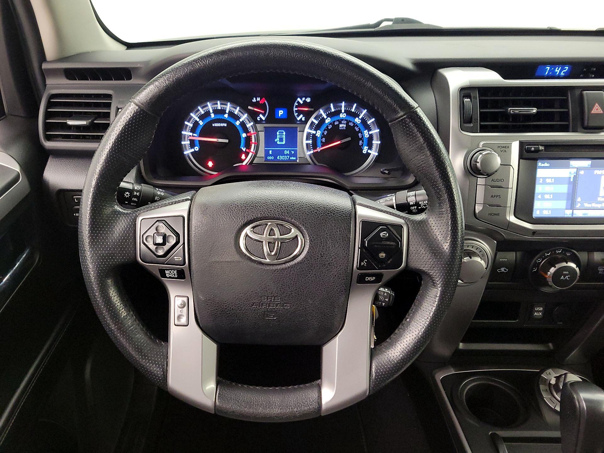 Thumbnail: 2017 Toyota 4Runner - 10