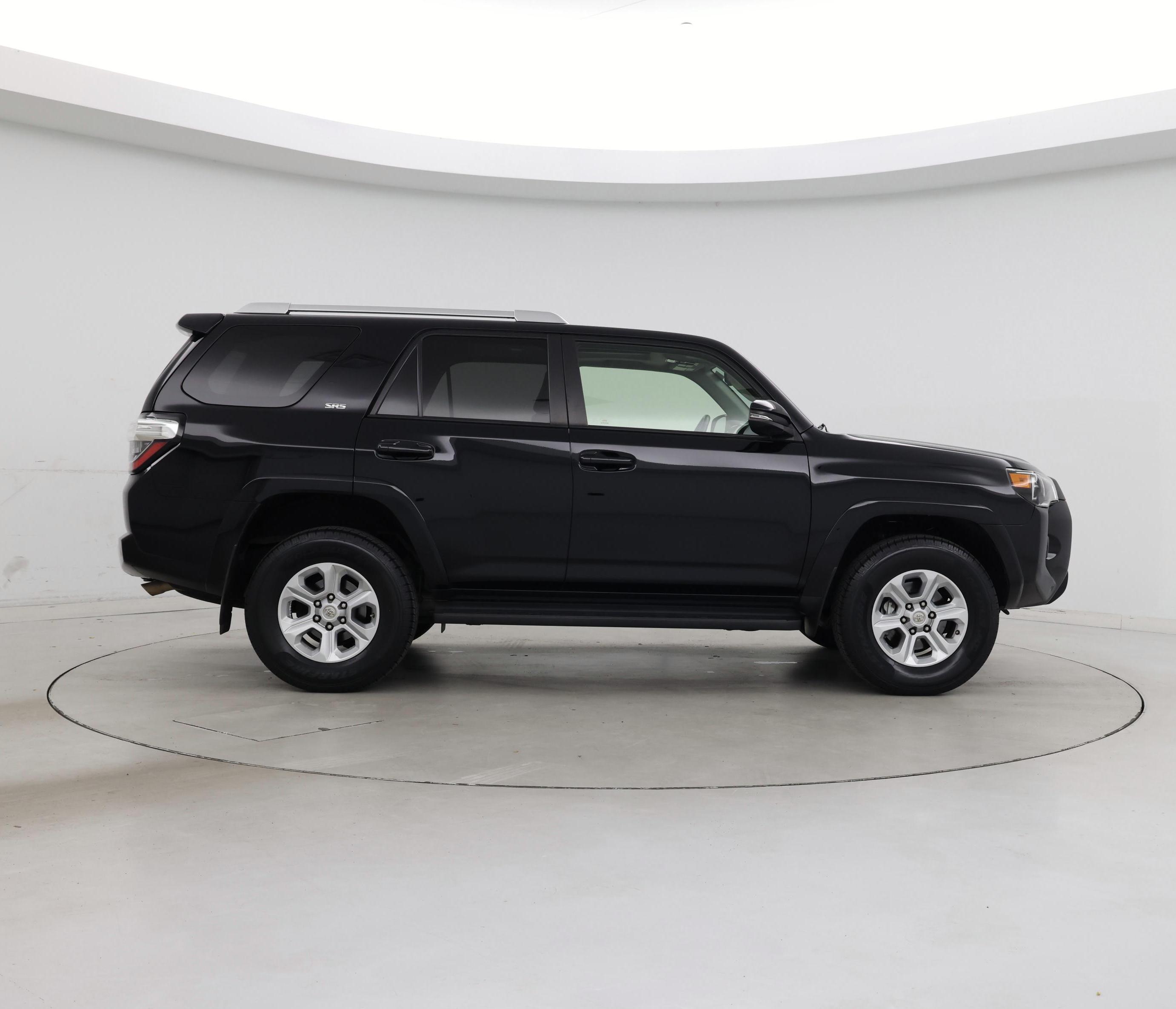 Thumbnail: 2017 Toyota 4Runner - 7