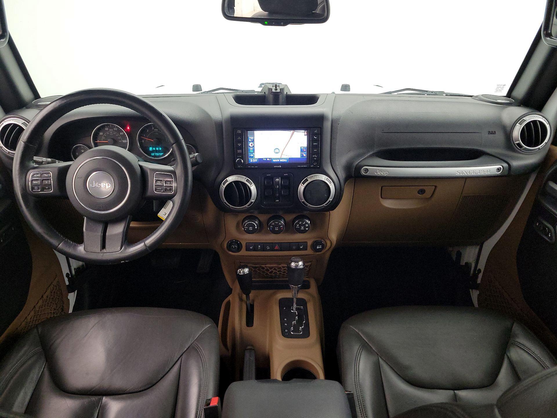 Thumbnail: 2015 Jeep Wrangler - 9