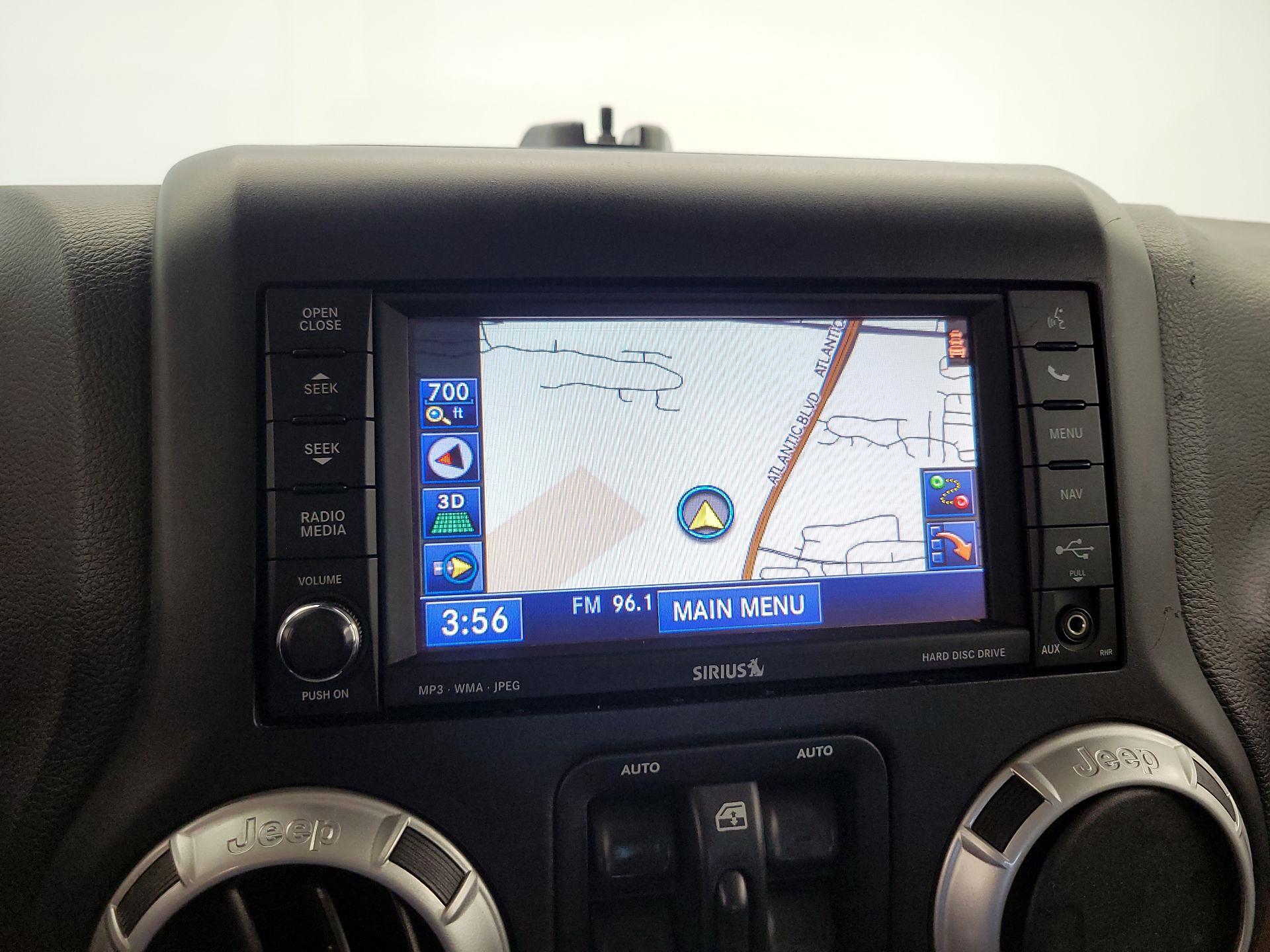 Thumbnail: 2015 Jeep Wrangler - 13