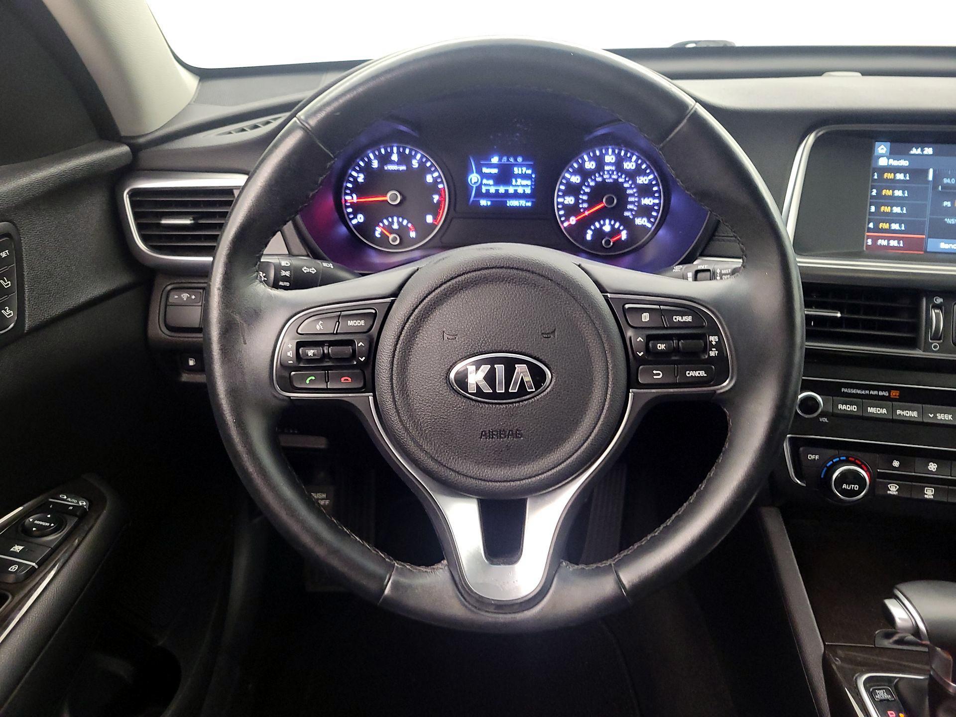 Thumbnail: 2017 Kia Optima - 10