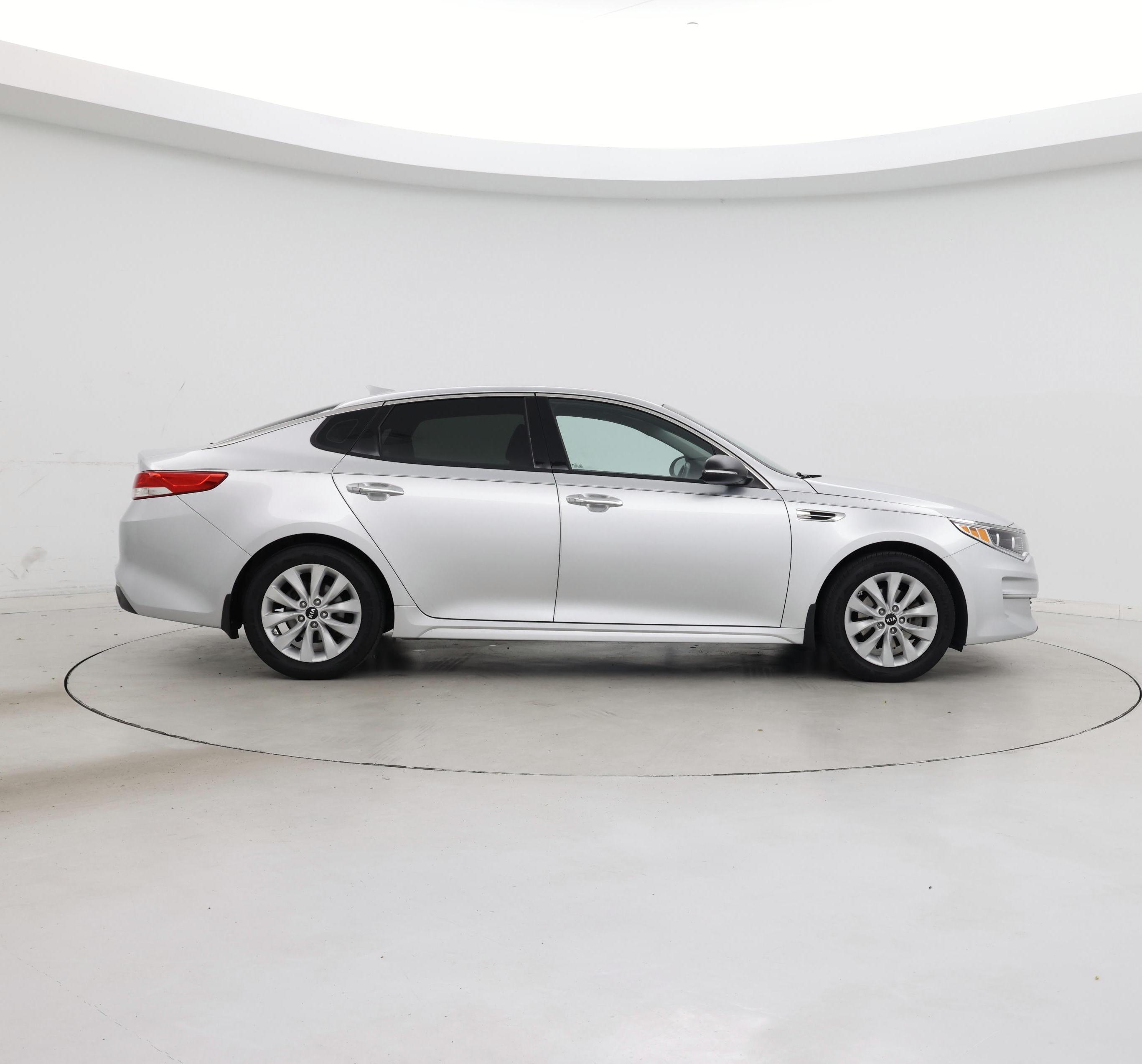 Thumbnail: 2017 Kia Optima - 7