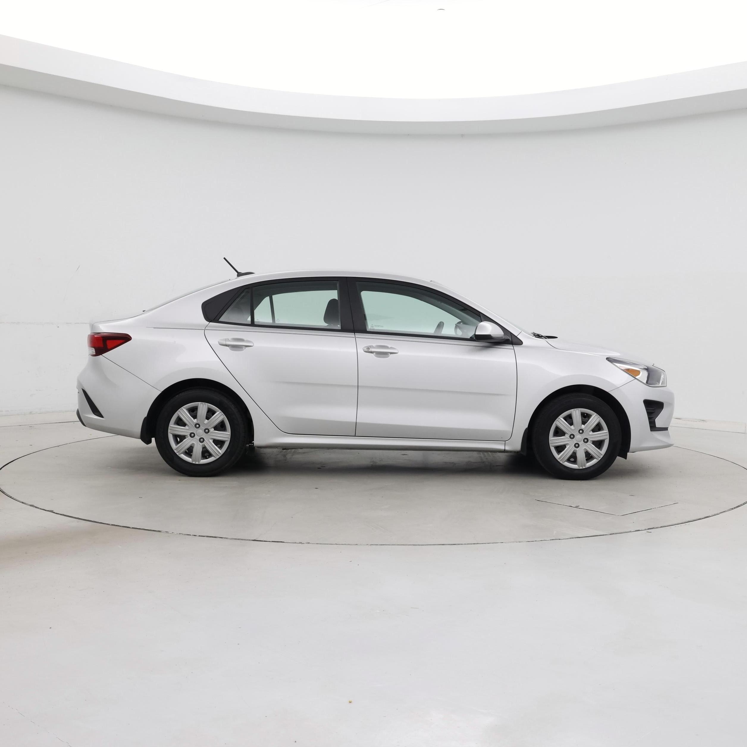 Thumbnail: 2022 Kia Rio - 7