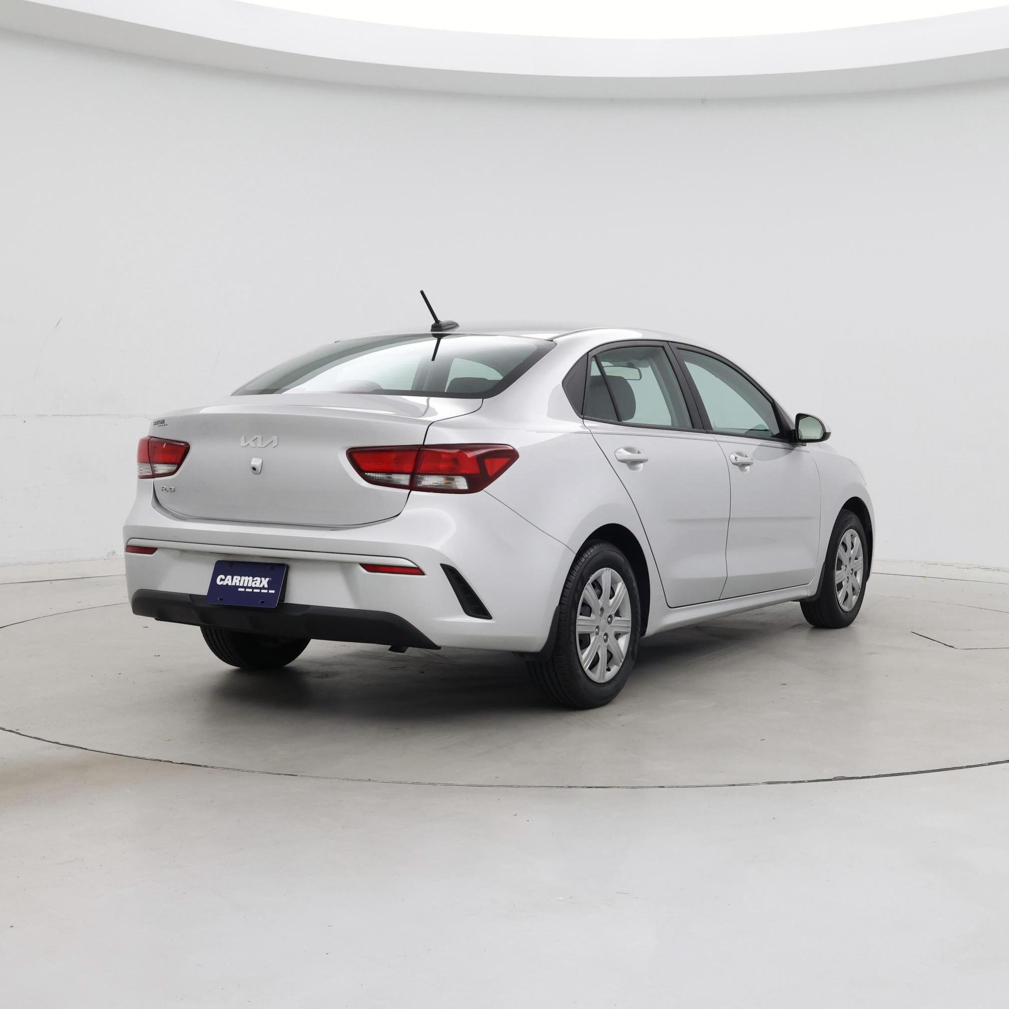 Thumbnail: 2022 Kia Rio - 8