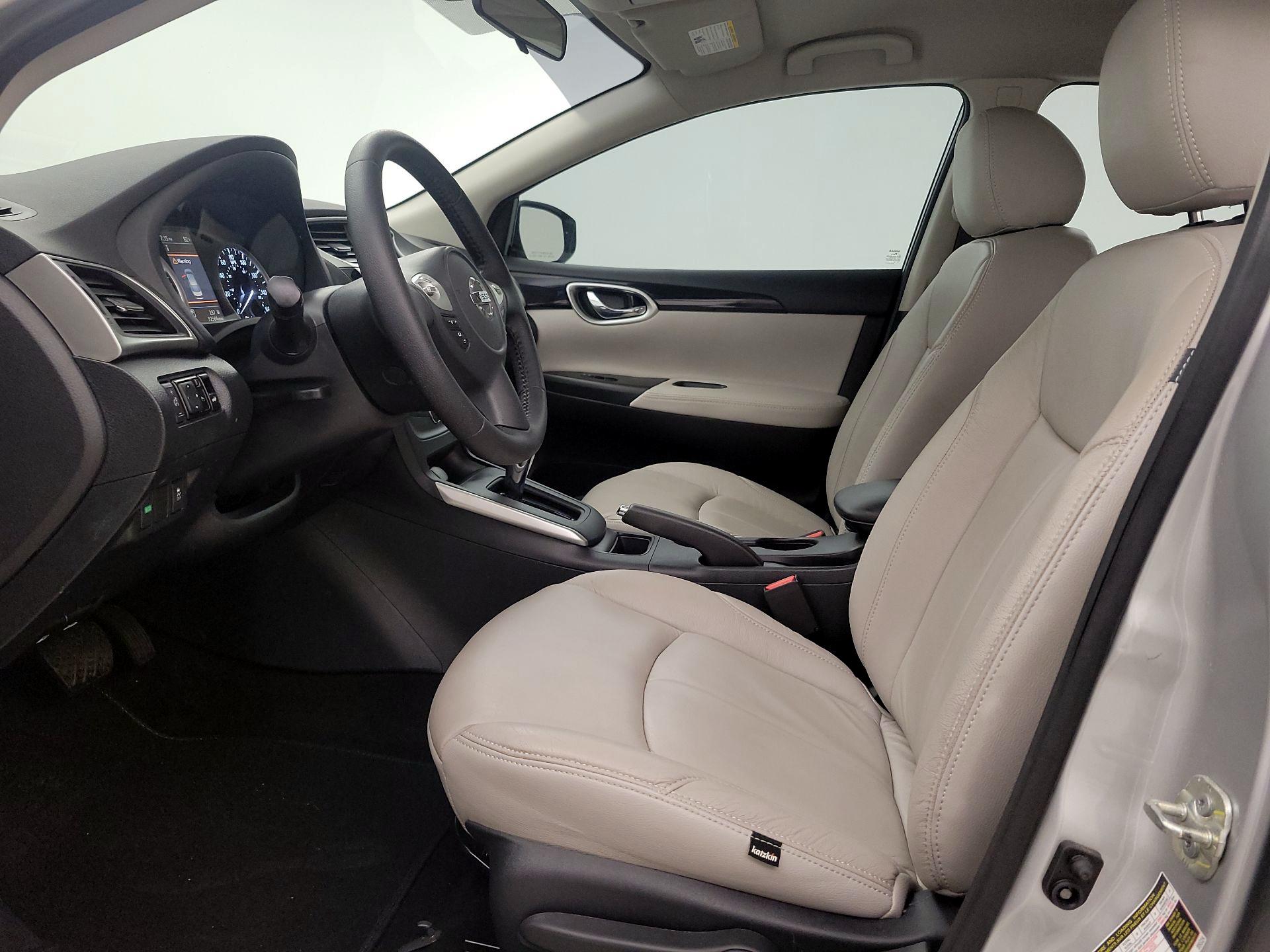 Thumbnail: 2019 Nissan Sentra - 11