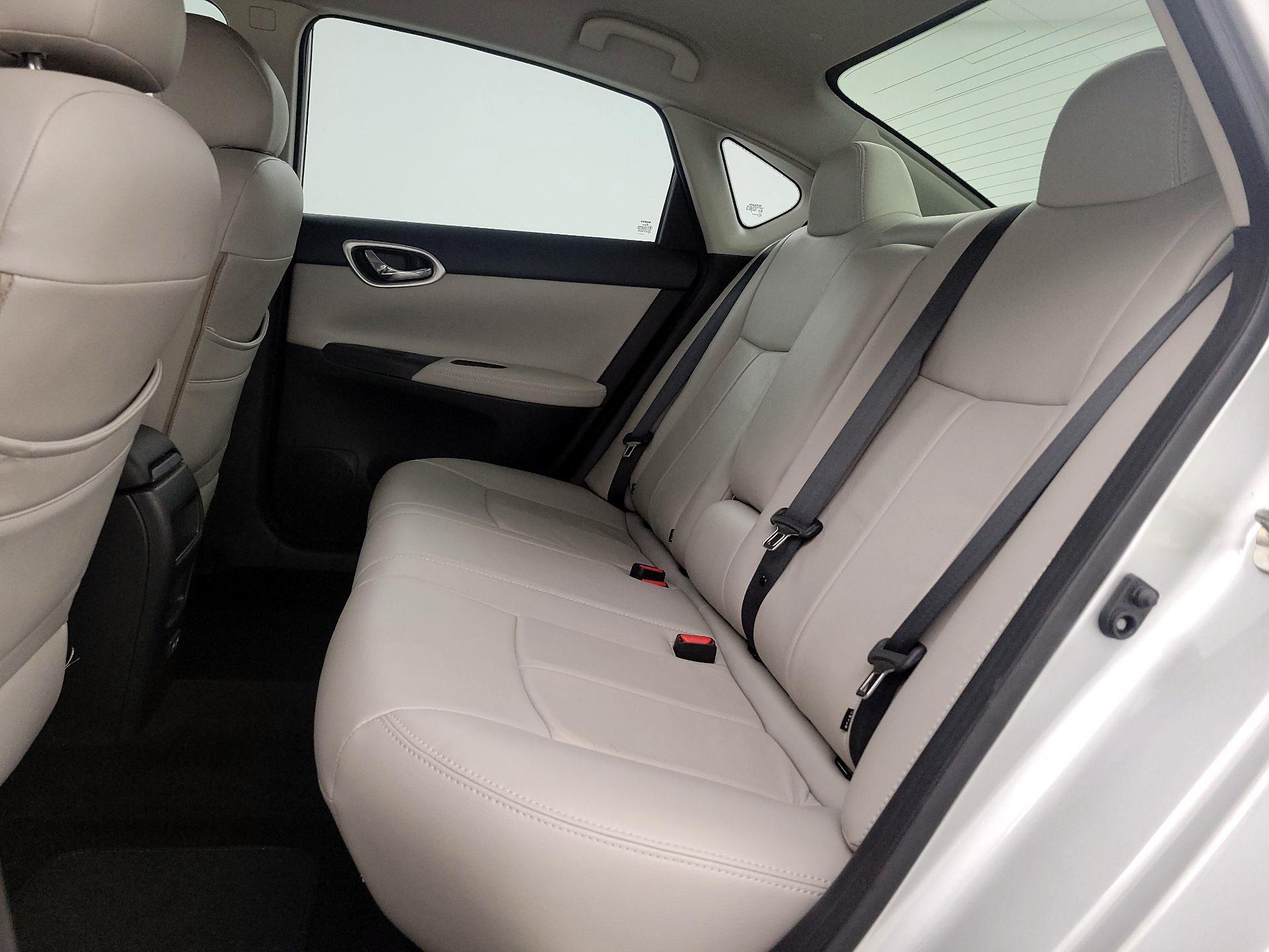 Thumbnail: 2019 Nissan Sentra - 18