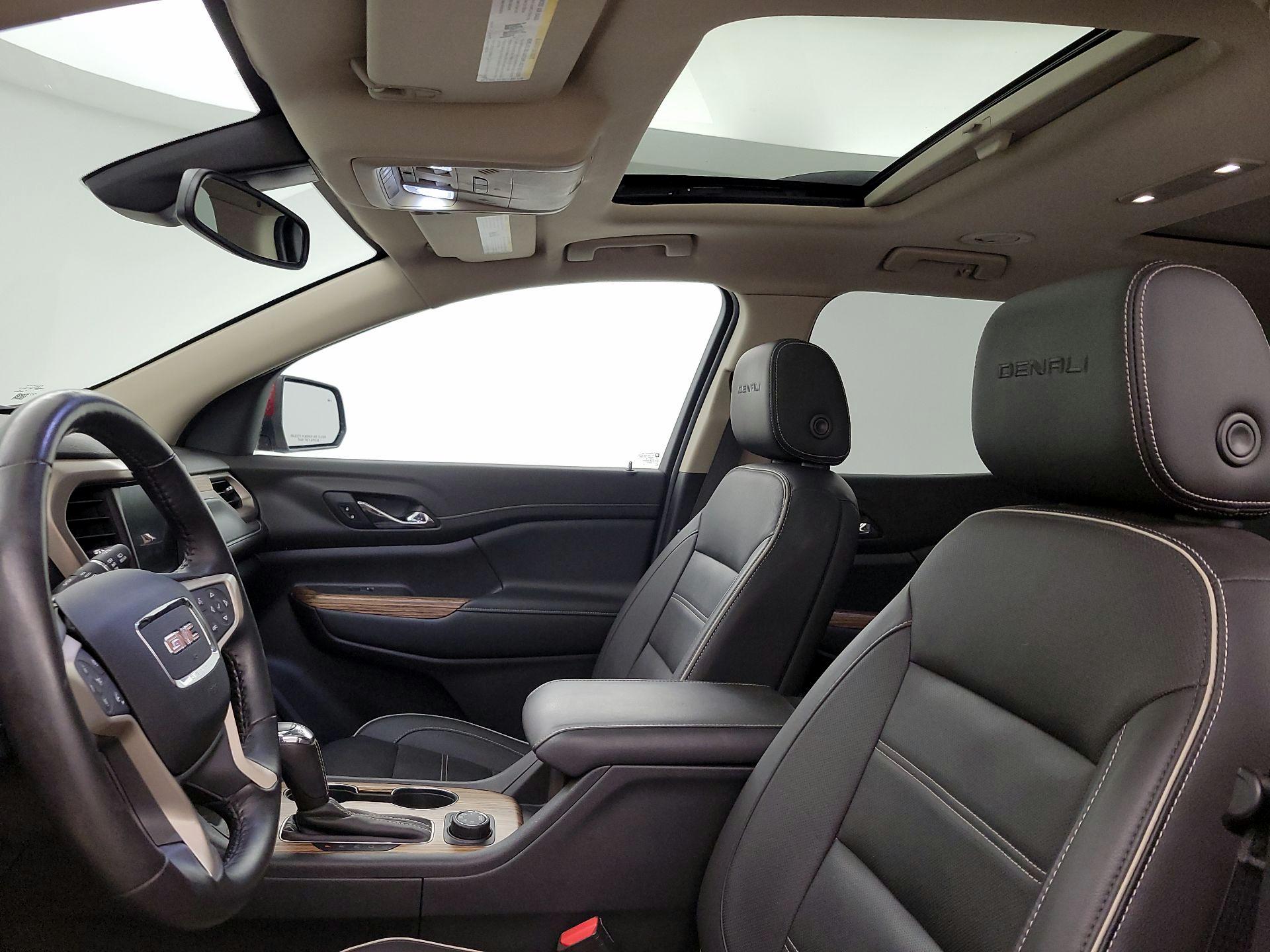 Thumbnail: 2019 GMC Acadia - 19