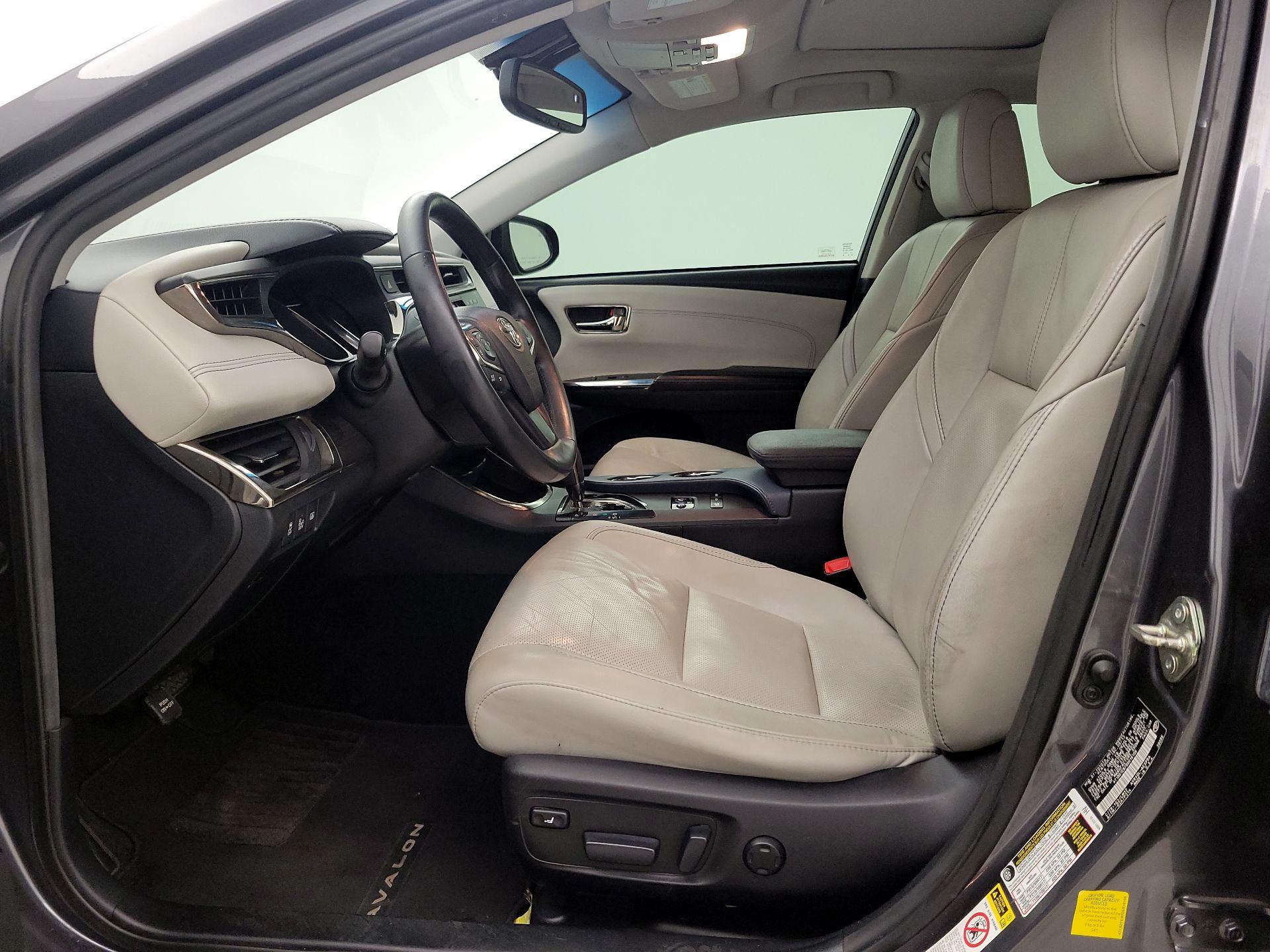 Thumbnail: 2013 Toyota Avalon - 11