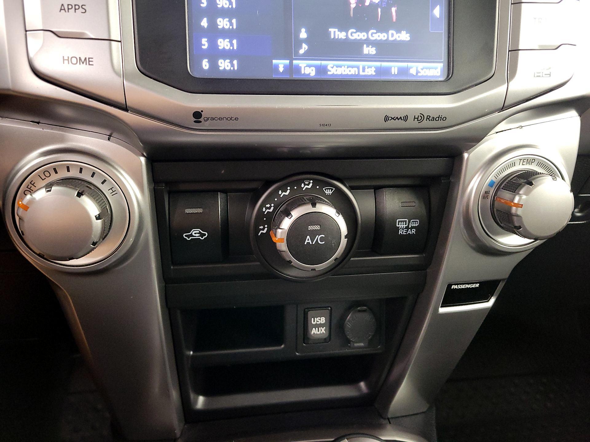 Thumbnail: 2019 Toyota 4Runner - 16