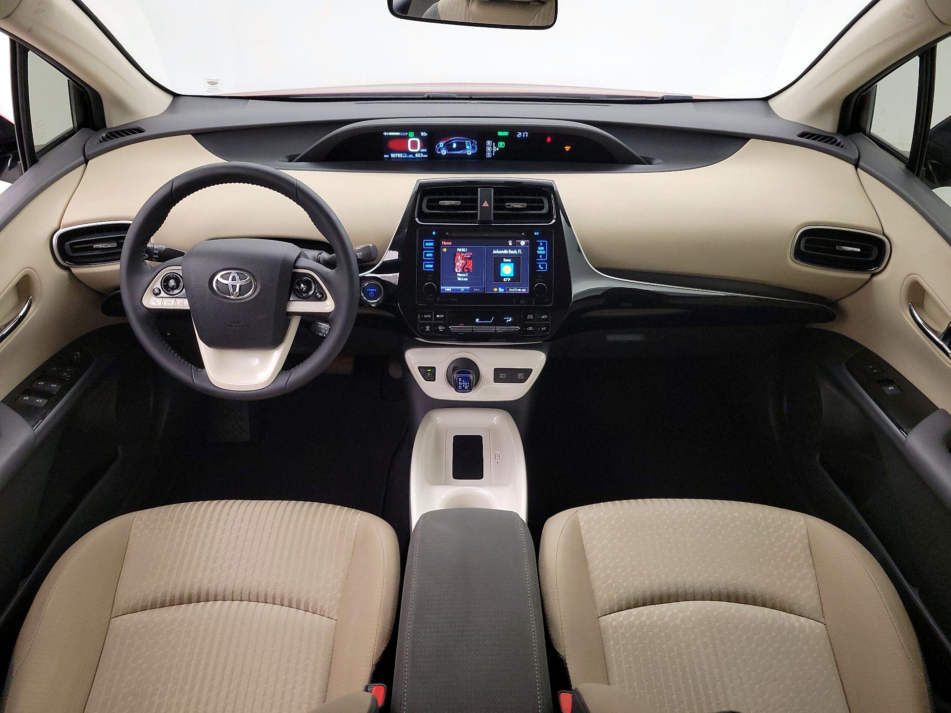 Thumbnail: 2016 Toyota Prius - 9