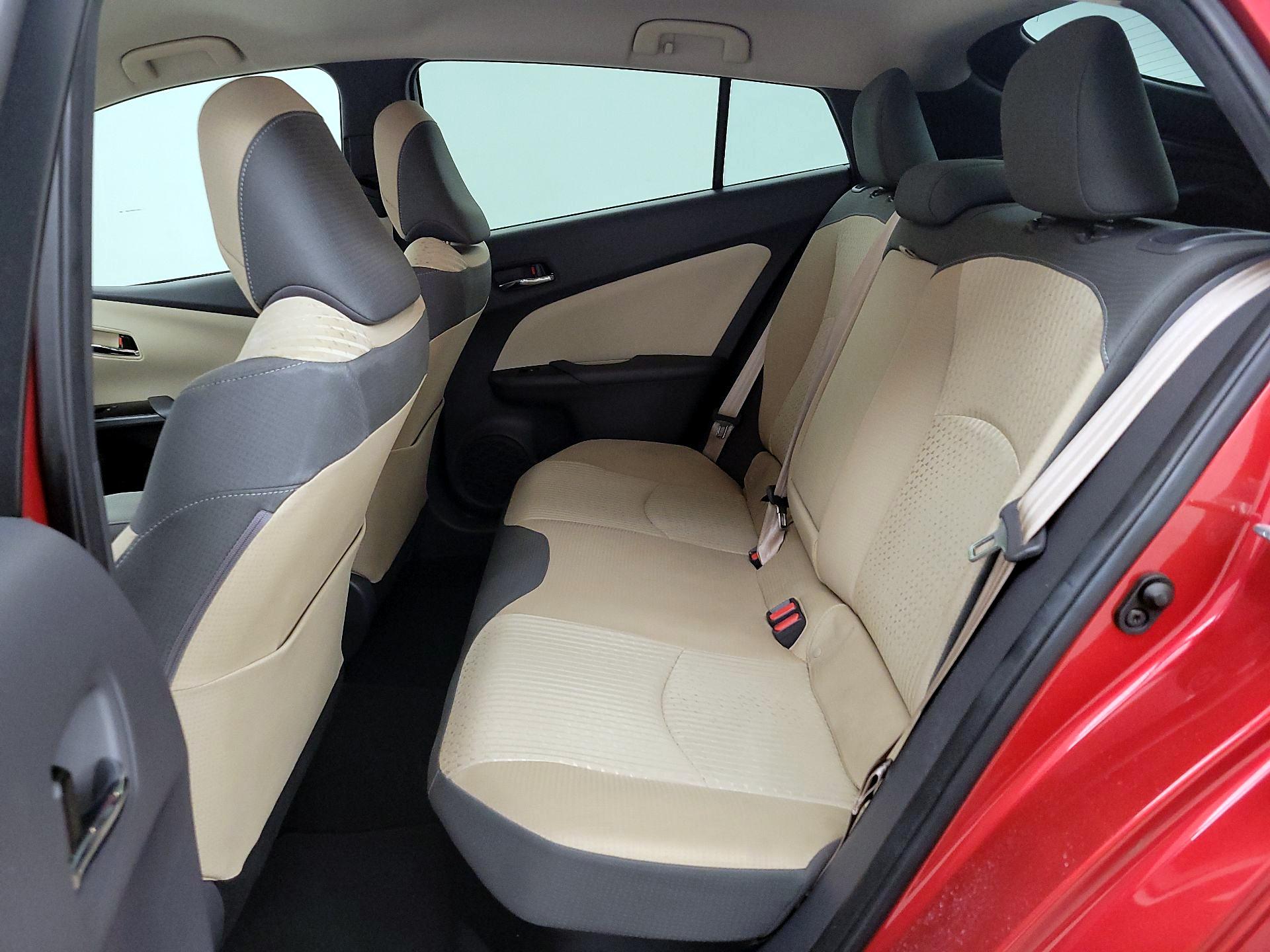 Thumbnail: 2016 Toyota Prius - 19