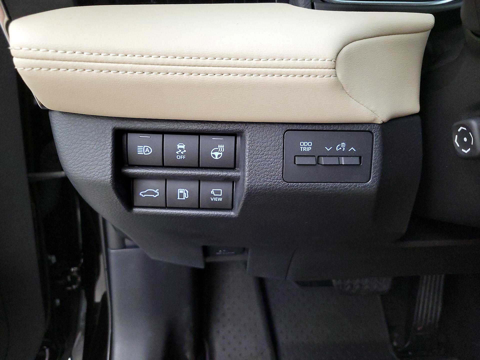Thumbnail: 2019 Toyota Avalon - 13
