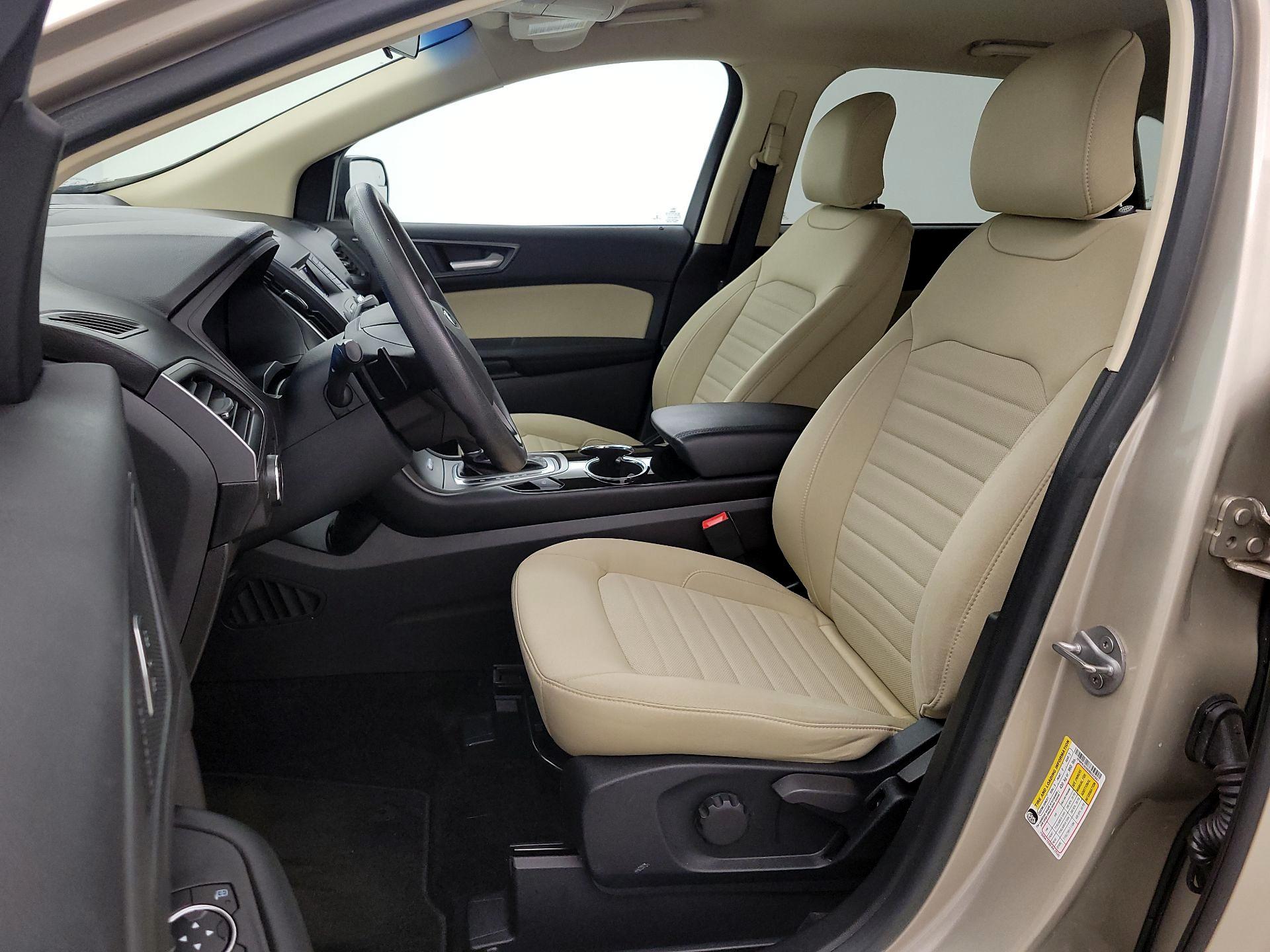 Thumbnail: 2017 Ford Edge - 11