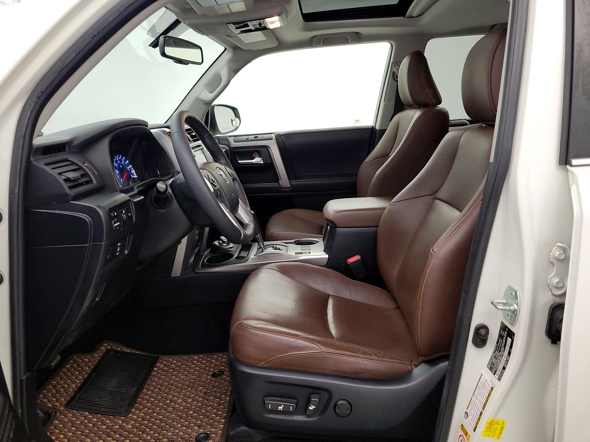Thumbnail: 2019 Toyota 4Runner - 11