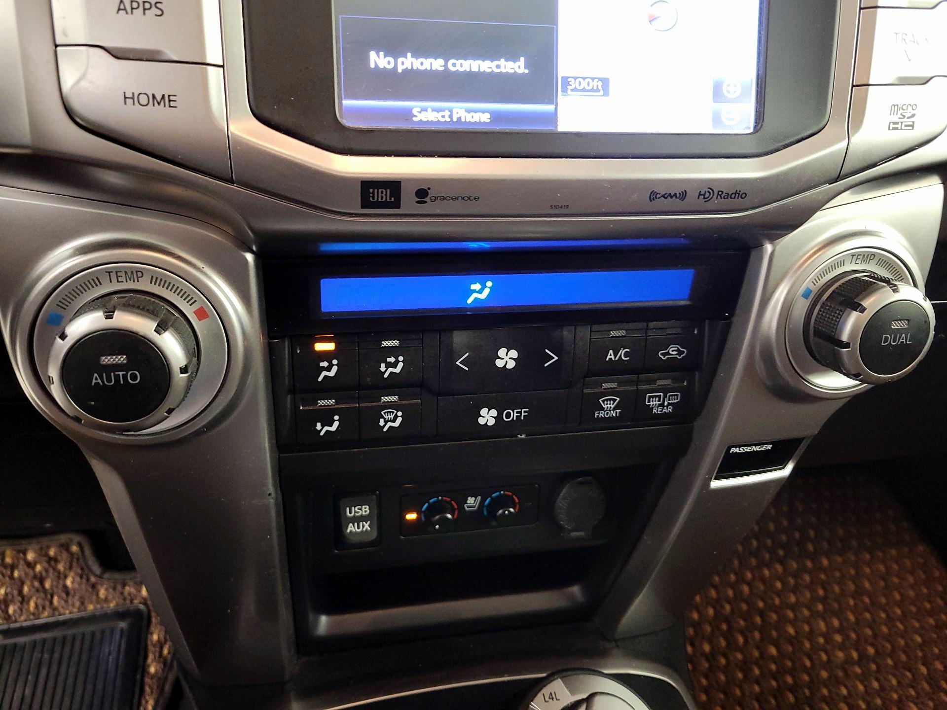 Thumbnail: 2019 Toyota 4Runner - 16