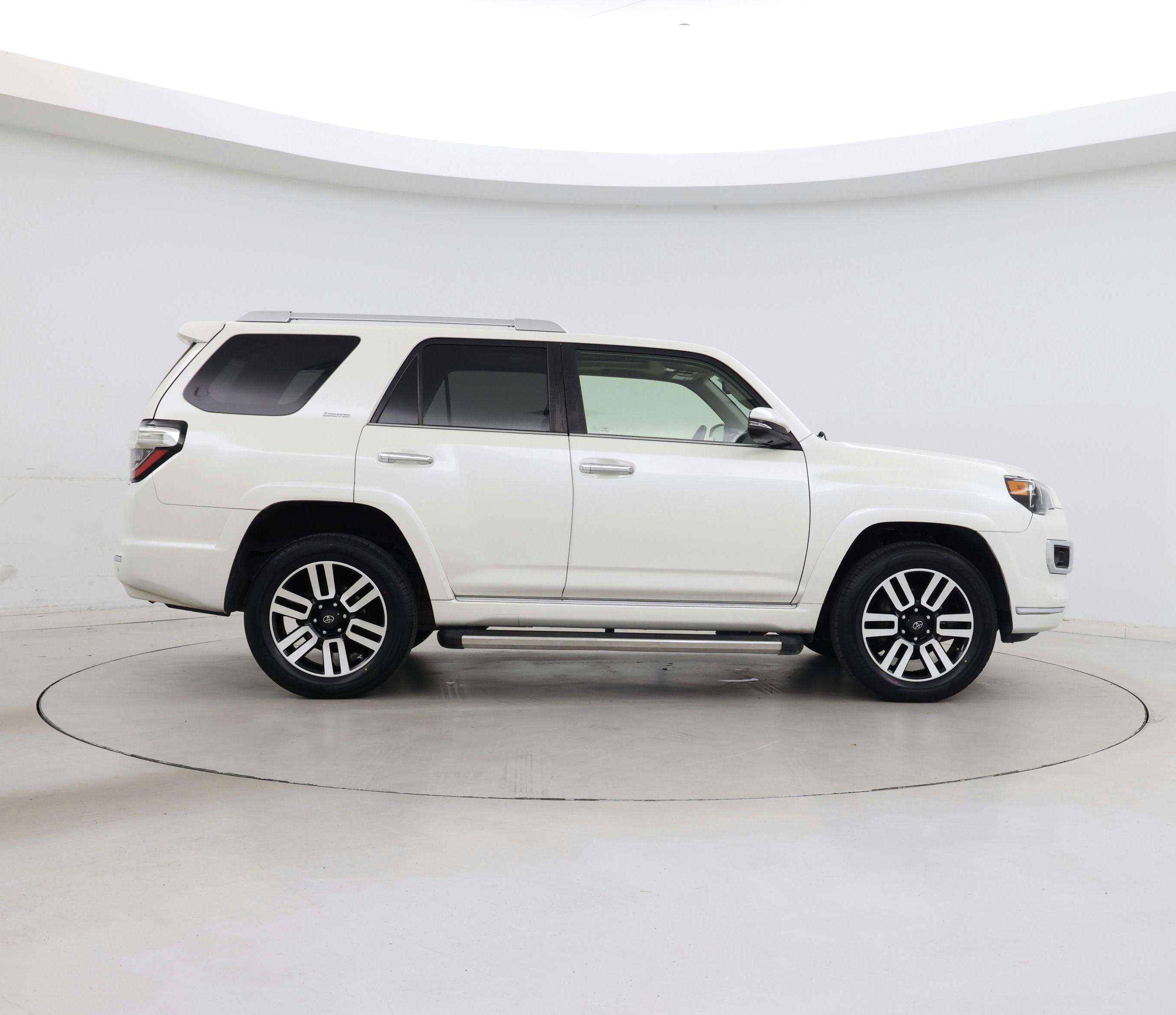 Thumbnail: 2019 Toyota 4Runner - 7