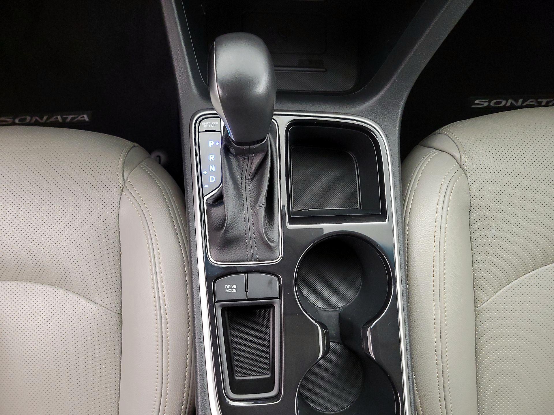 Thumbnail: 2019 Hyundai Sonata - 17