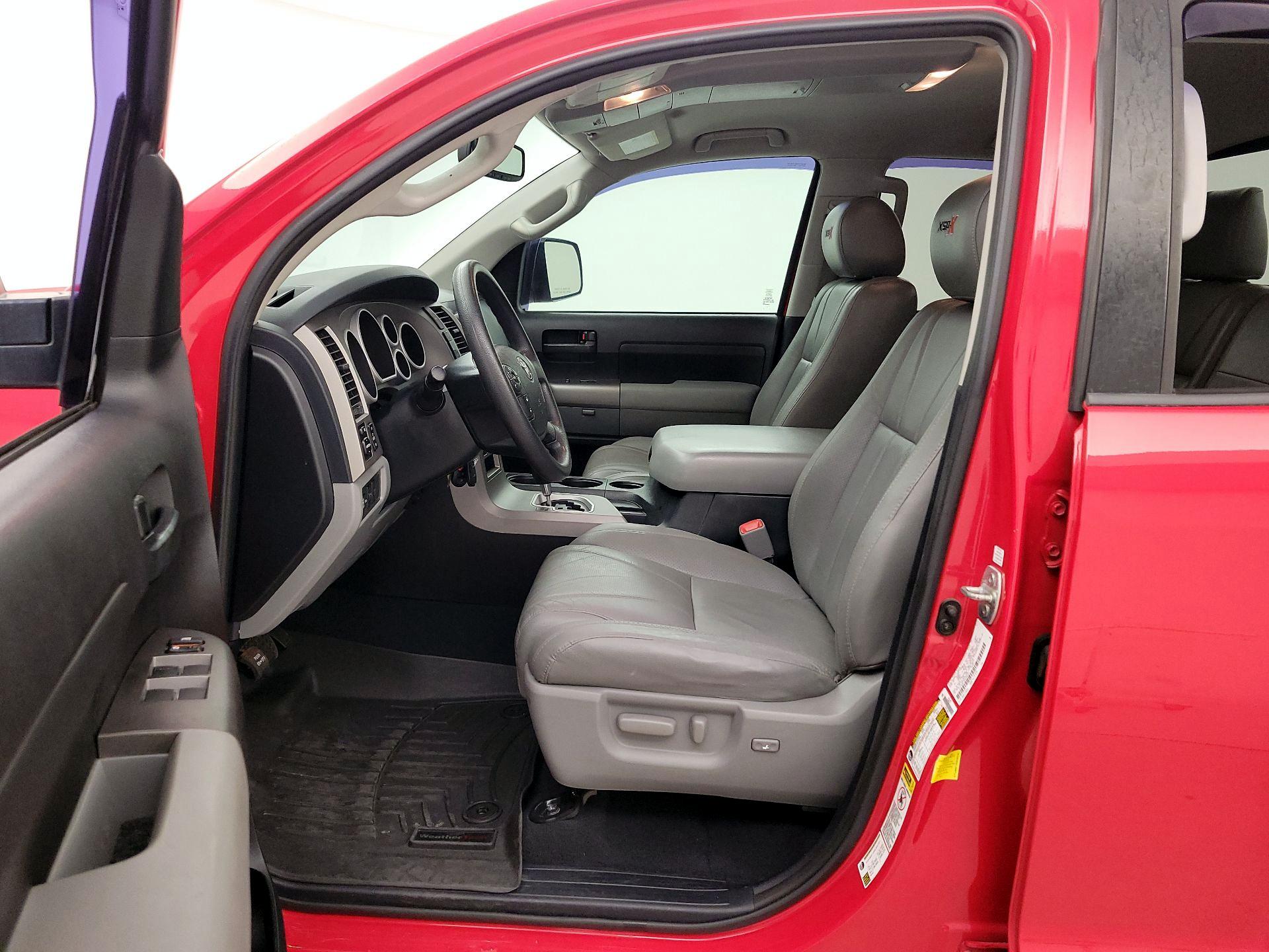 Thumbnail: 2013 Toyota Tundra - 11