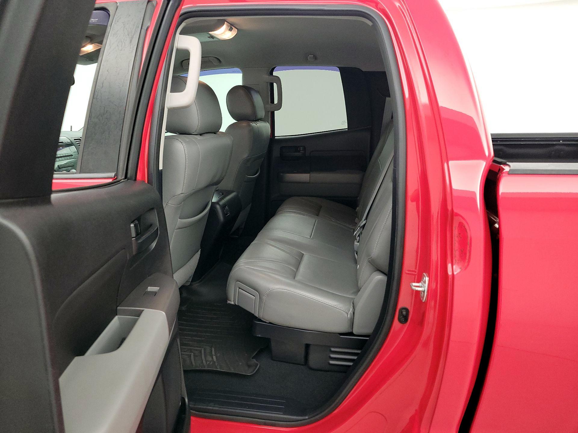 Thumbnail: 2013 Toyota Tundra - 19