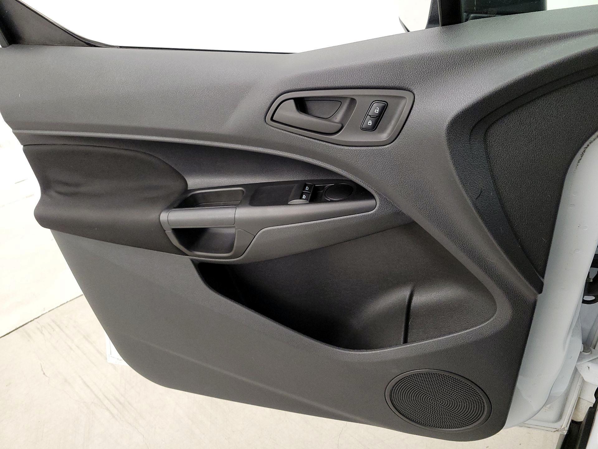 Thumbnail: 2016 Ford Transit Series - 12
