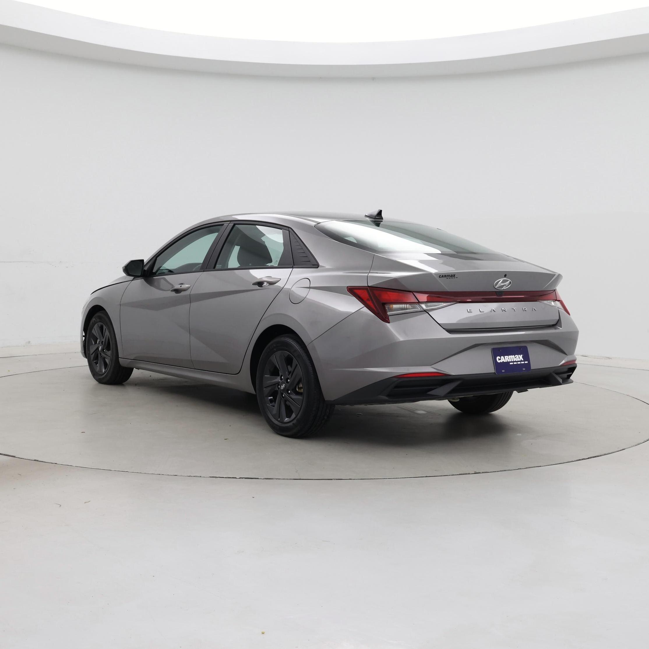 Thumbnail: 2023 Hyundai Elantra - 2