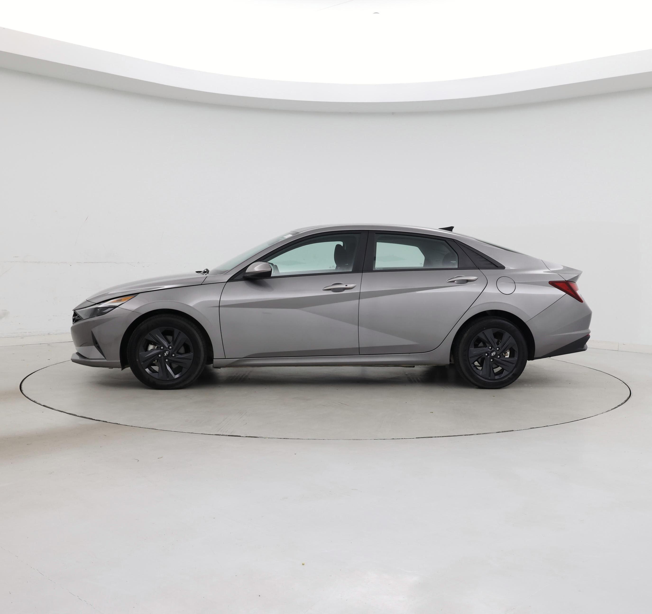 Thumbnail: 2023 Hyundai Elantra - 3