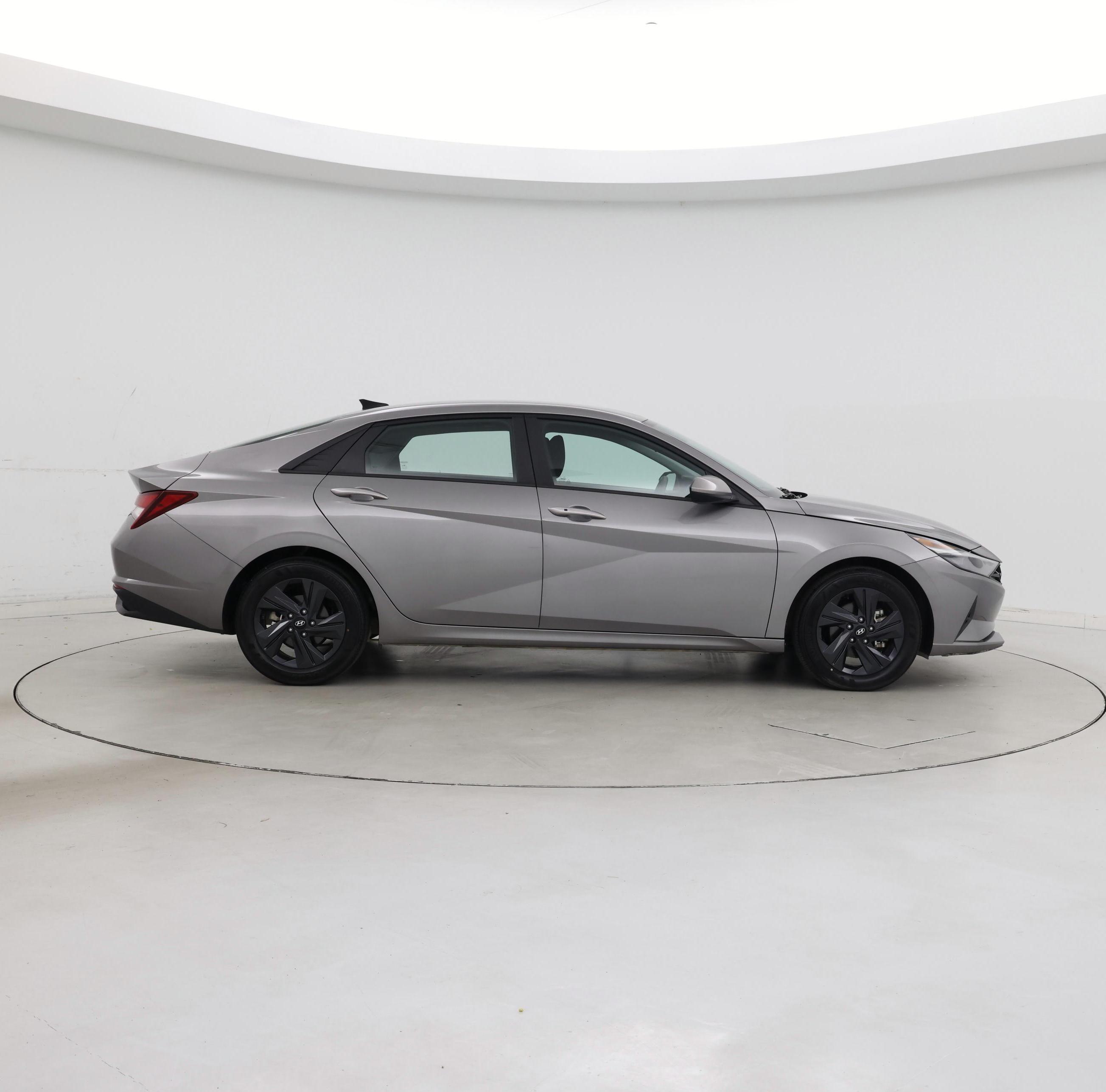 Thumbnail: 2023 Hyundai Elantra - 7