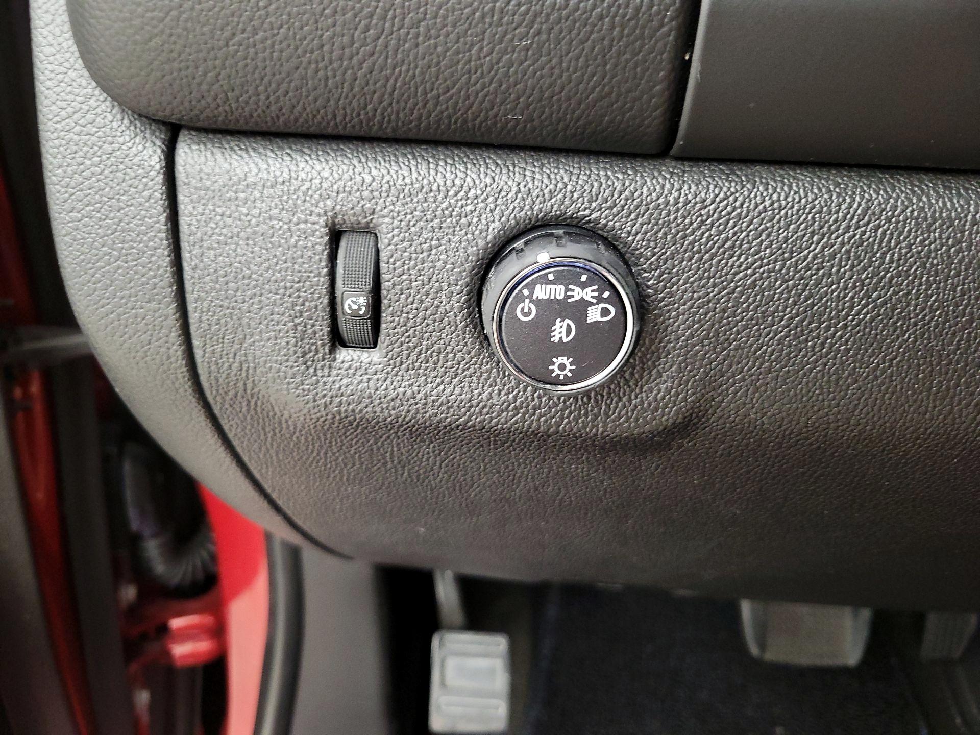 Thumbnail: 2016 Chevrolet Colorado - 13