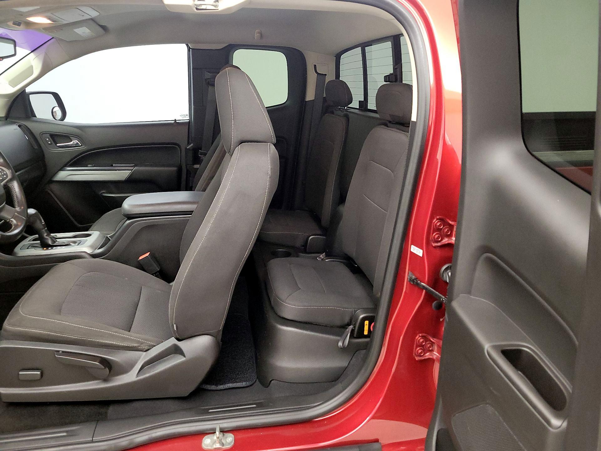 Thumbnail: 2016 Chevrolet Colorado - 19