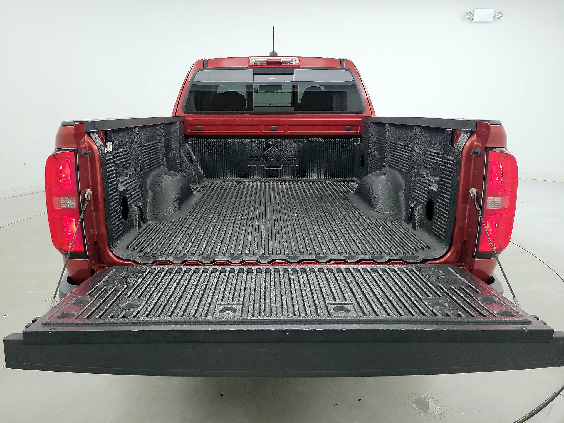 Thumbnail: 2016 Chevrolet Colorado - 20