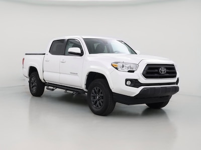 White 2023 Toyota Tacoma SR5