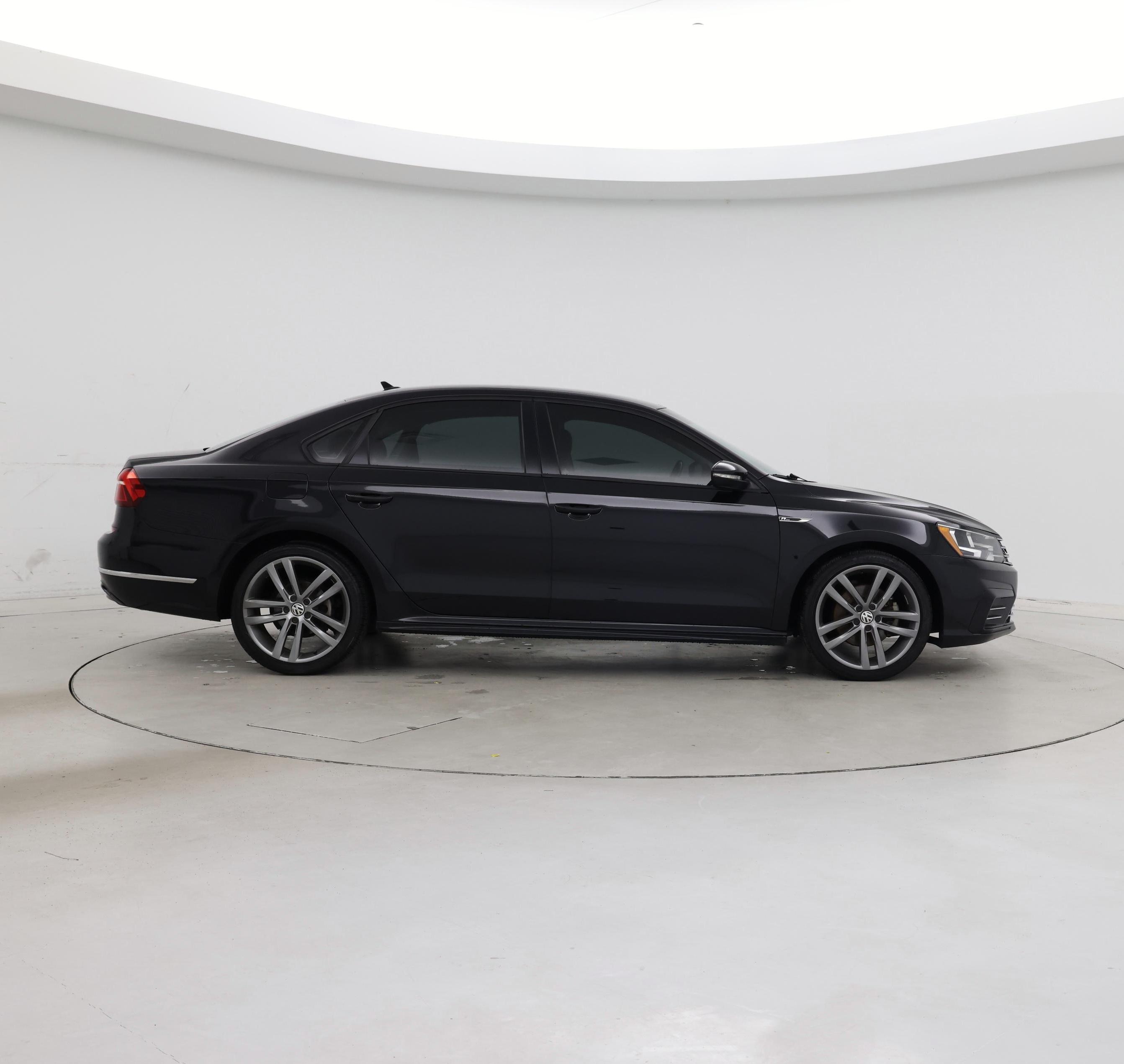 Thumbnail: 2018 Volkswagen Passat - 7