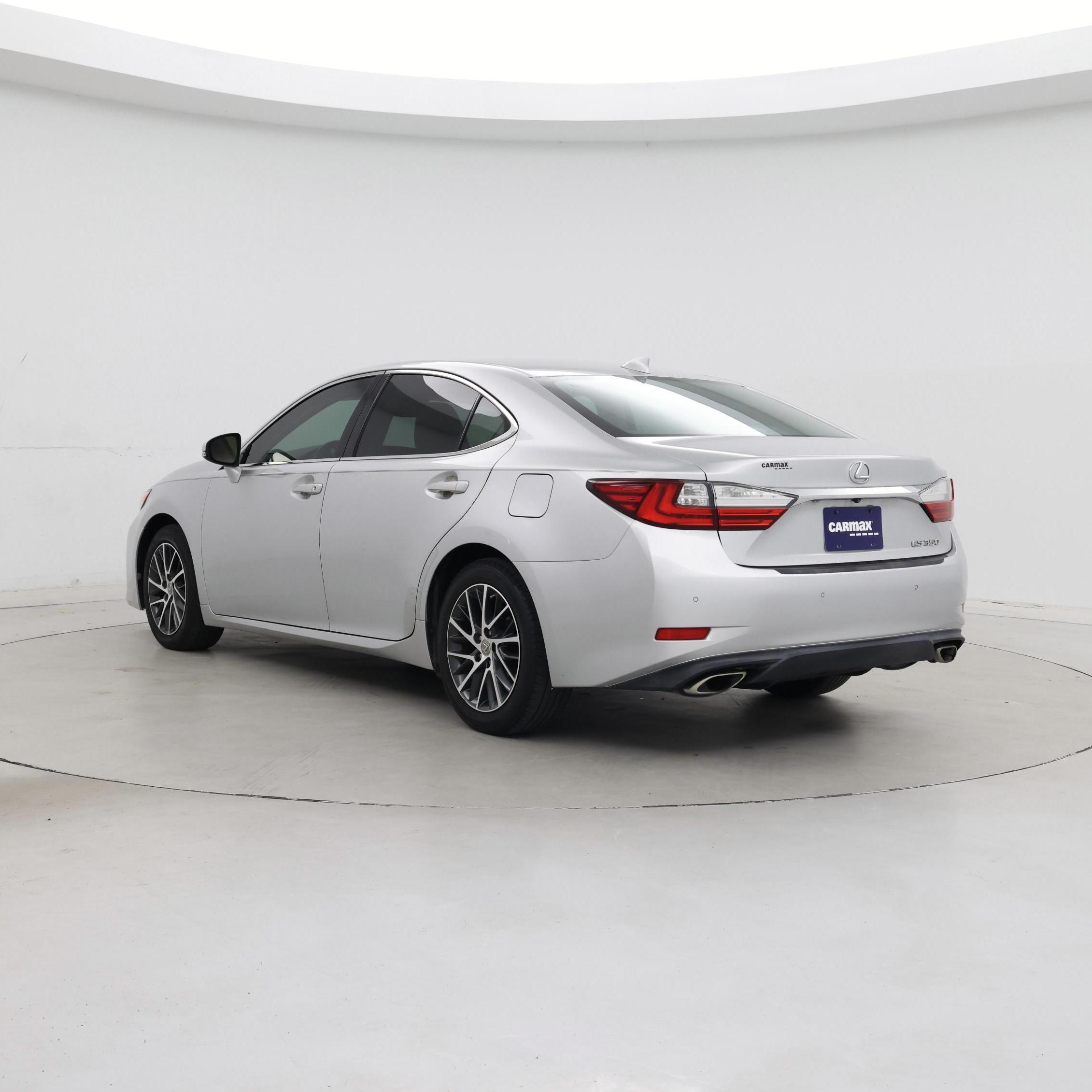 Thumbnail: 2016 Lexus ES - 2