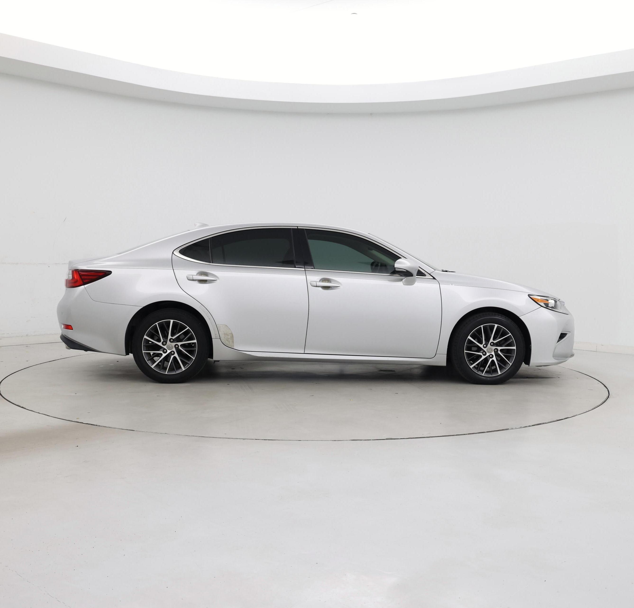 Thumbnail: 2016 Lexus ES - 7