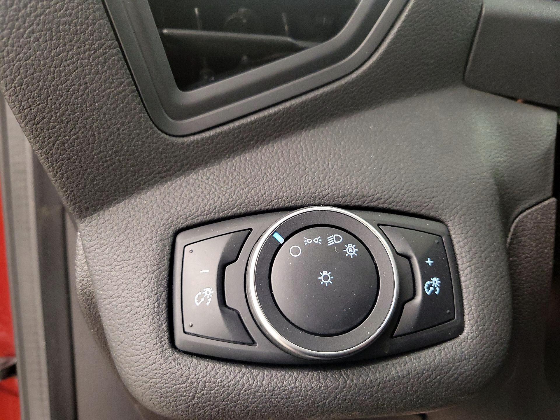 Thumbnail: 2016 Ford Escape - 13