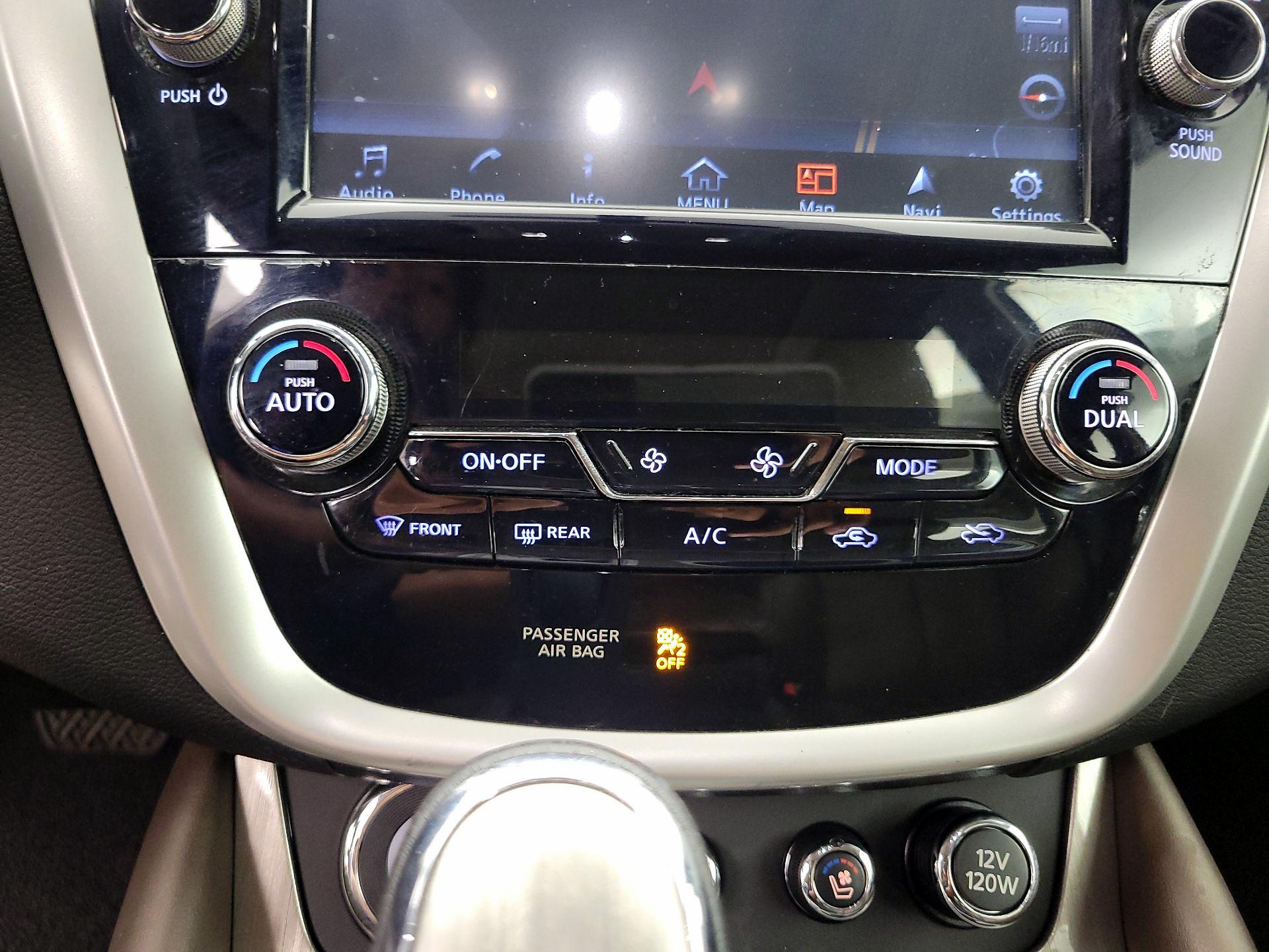 Thumbnail: 2016 Nissan Murano - 17