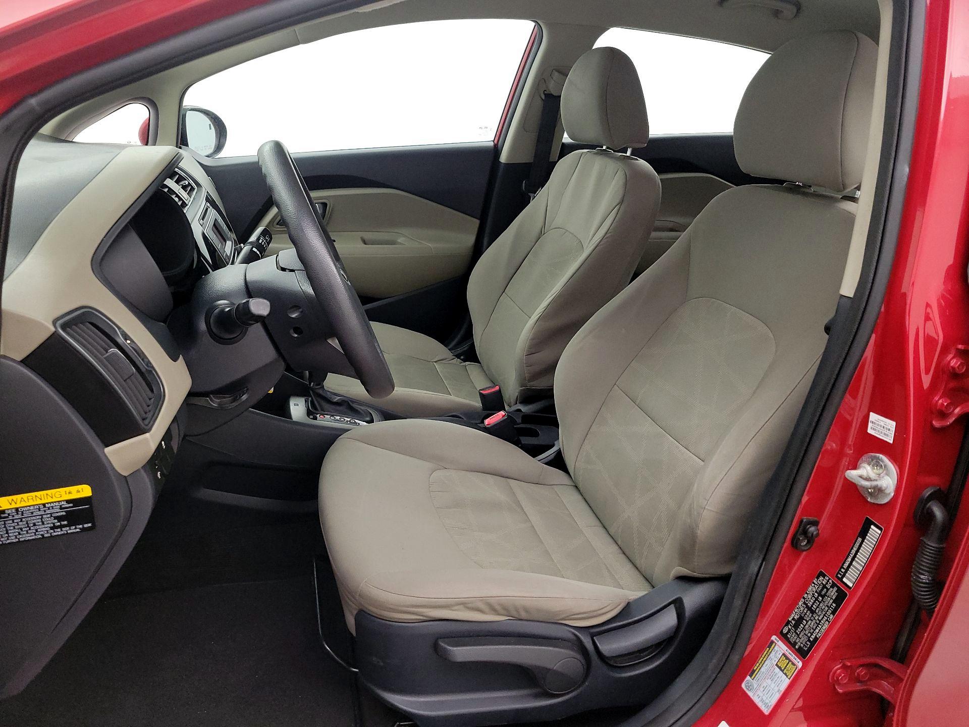 Thumbnail: 2017 Kia Rio - 11