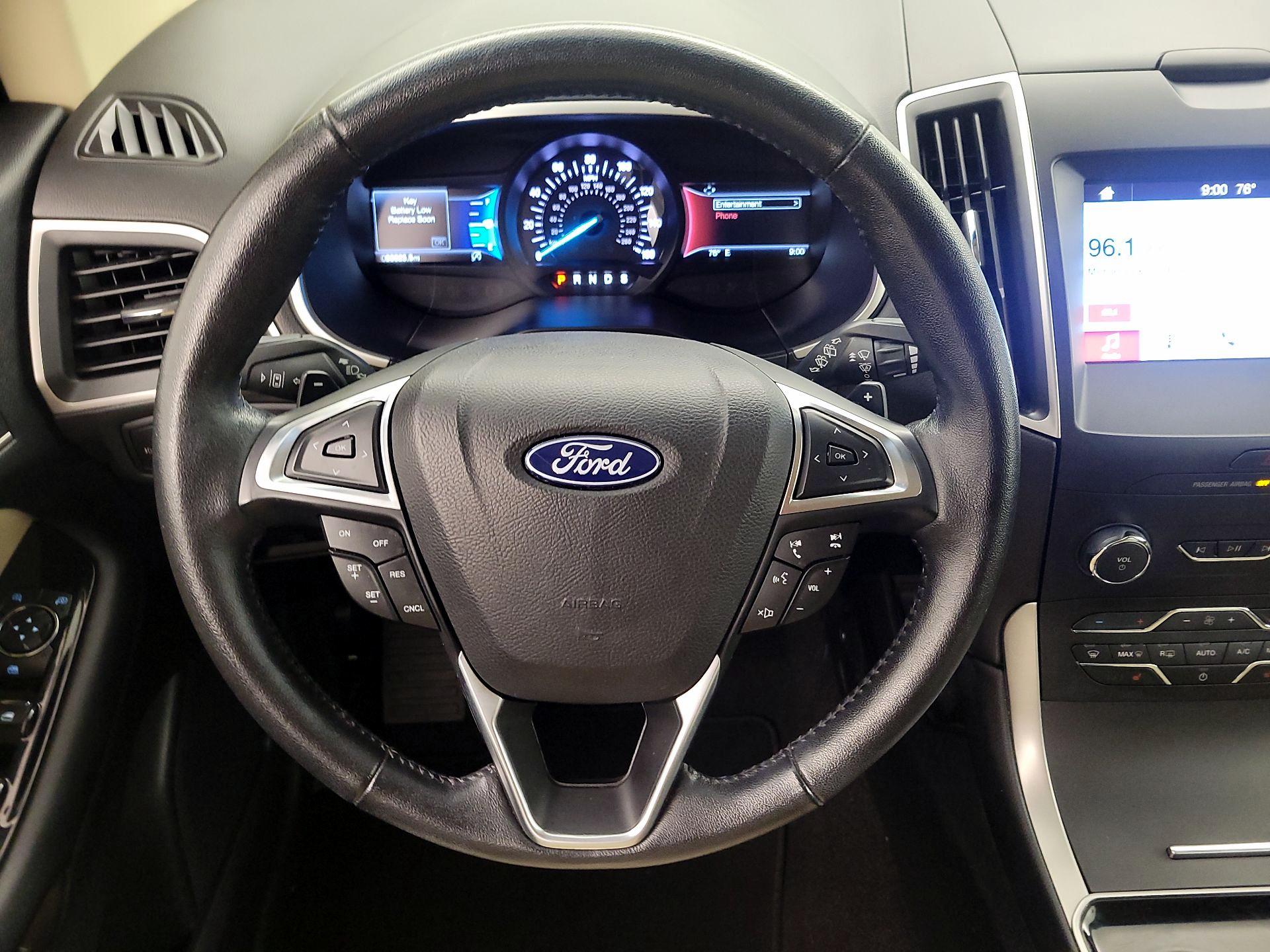 Thumbnail: 2019 Ford Edge - 10