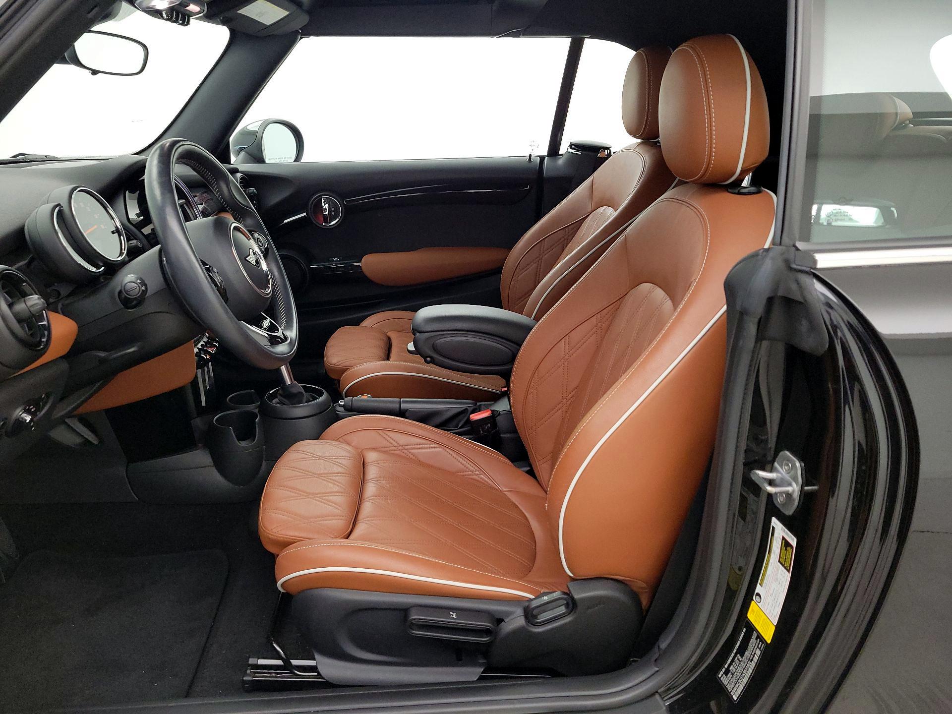 Thumbnail: 2019 MINI Cooper - 11
