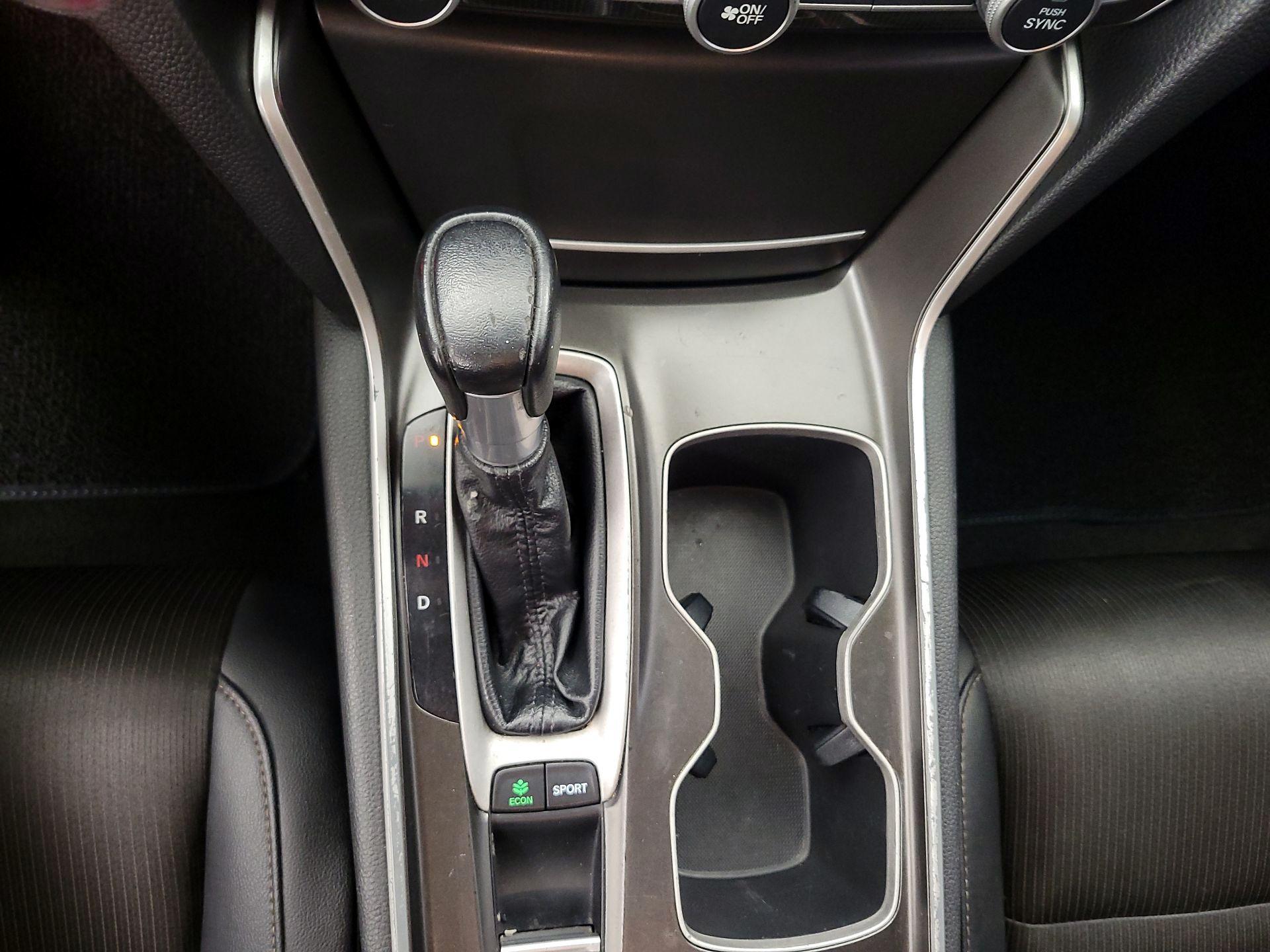 Thumbnail: 2019 Honda Accord - 17
