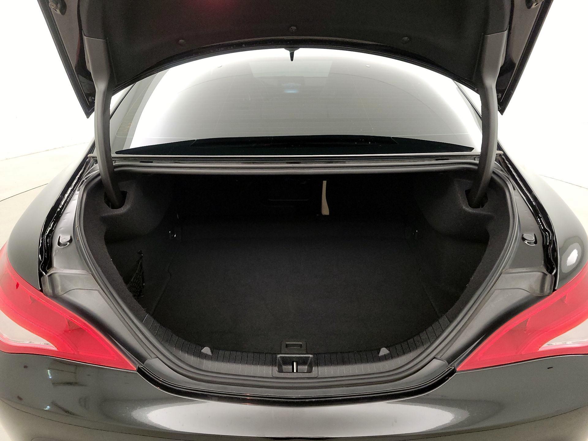 Thumbnail: 2018 Mercedes-Benz CLA - 20