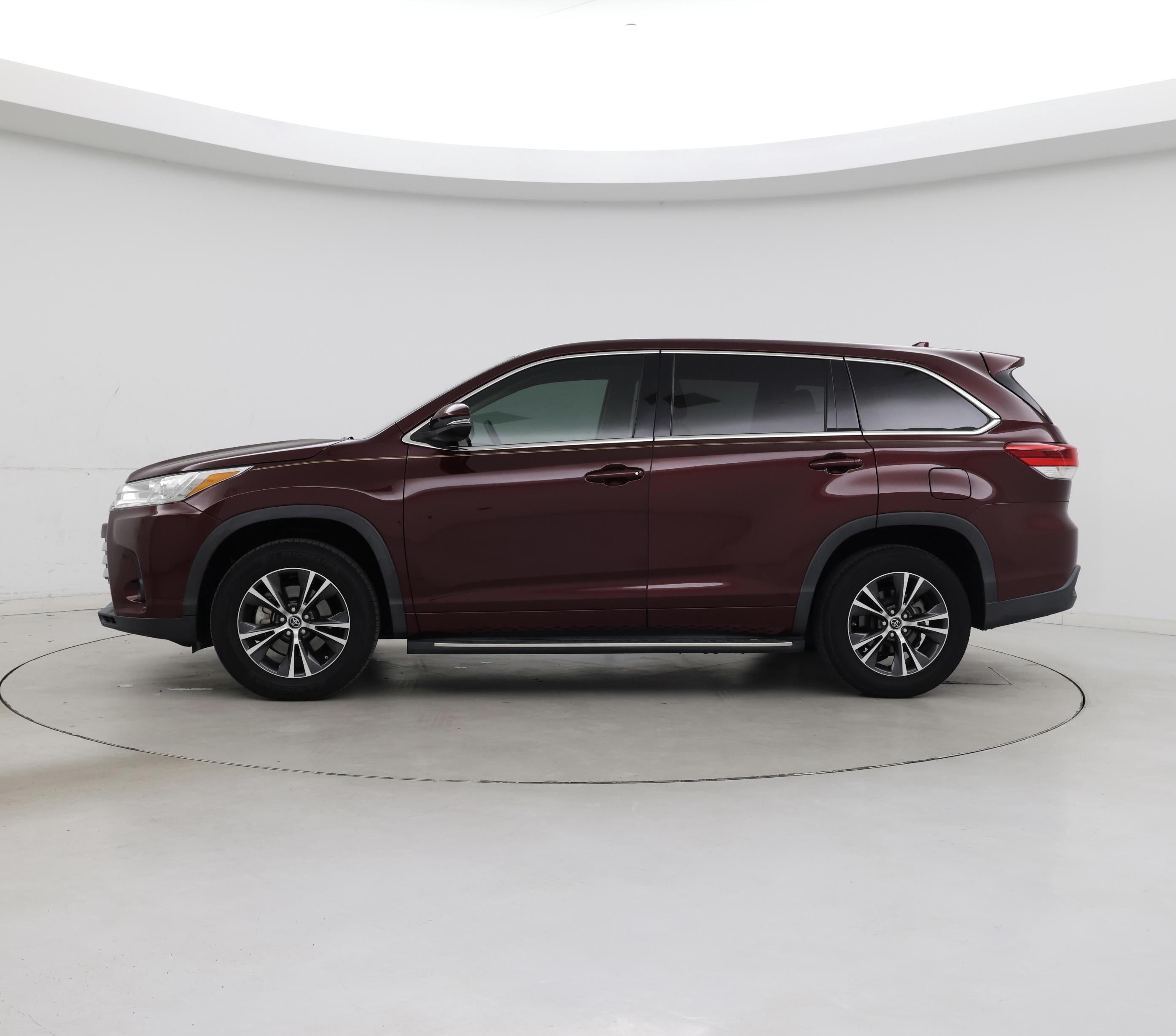 Thumbnail: 2018 Toyota Highlander - 3