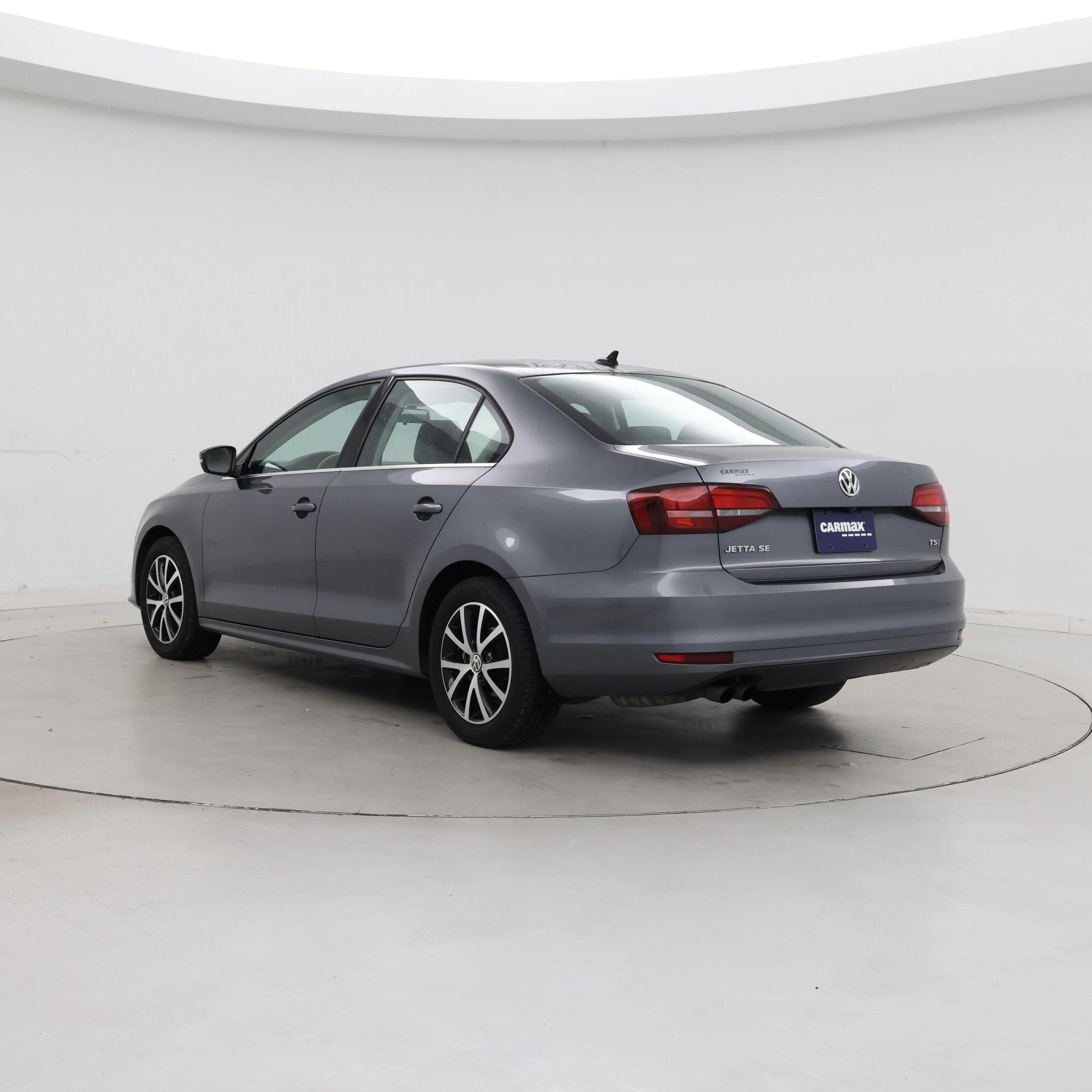 Thumbnail: 2017 Volkswagen Jetta - 2