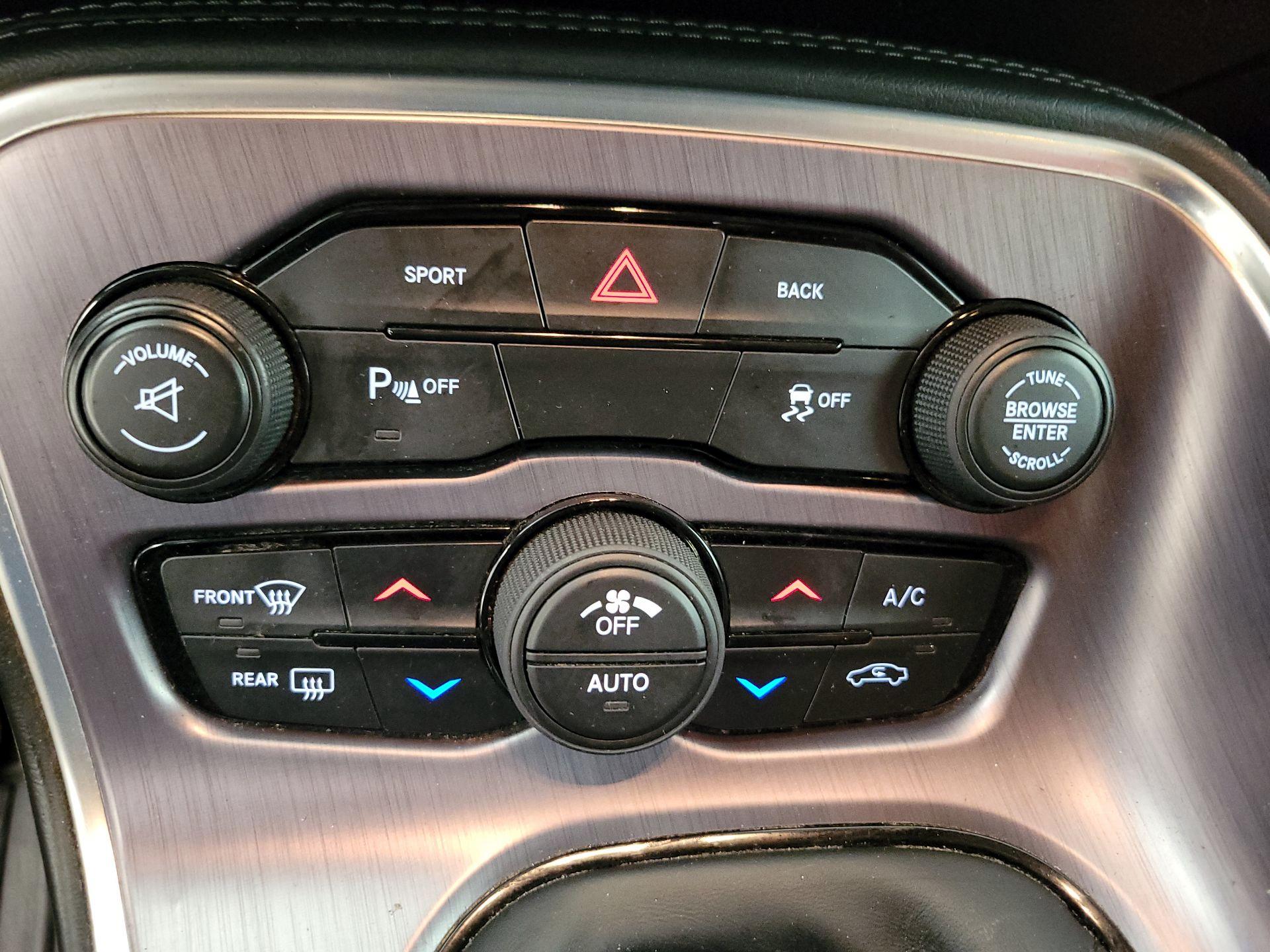 Thumbnail: 2015 Dodge Challenger - 16