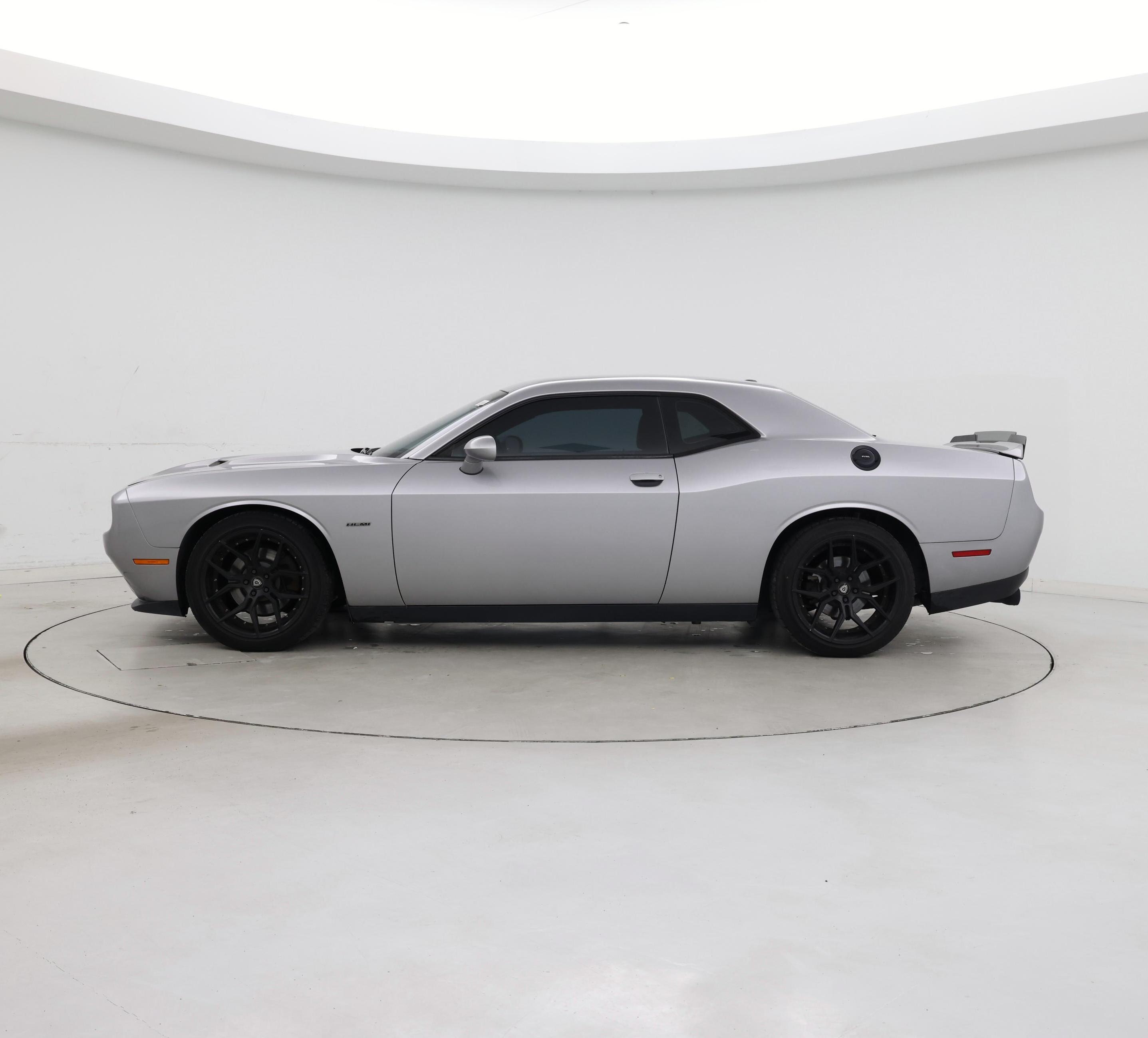 Thumbnail: 2015 Dodge Challenger - 3