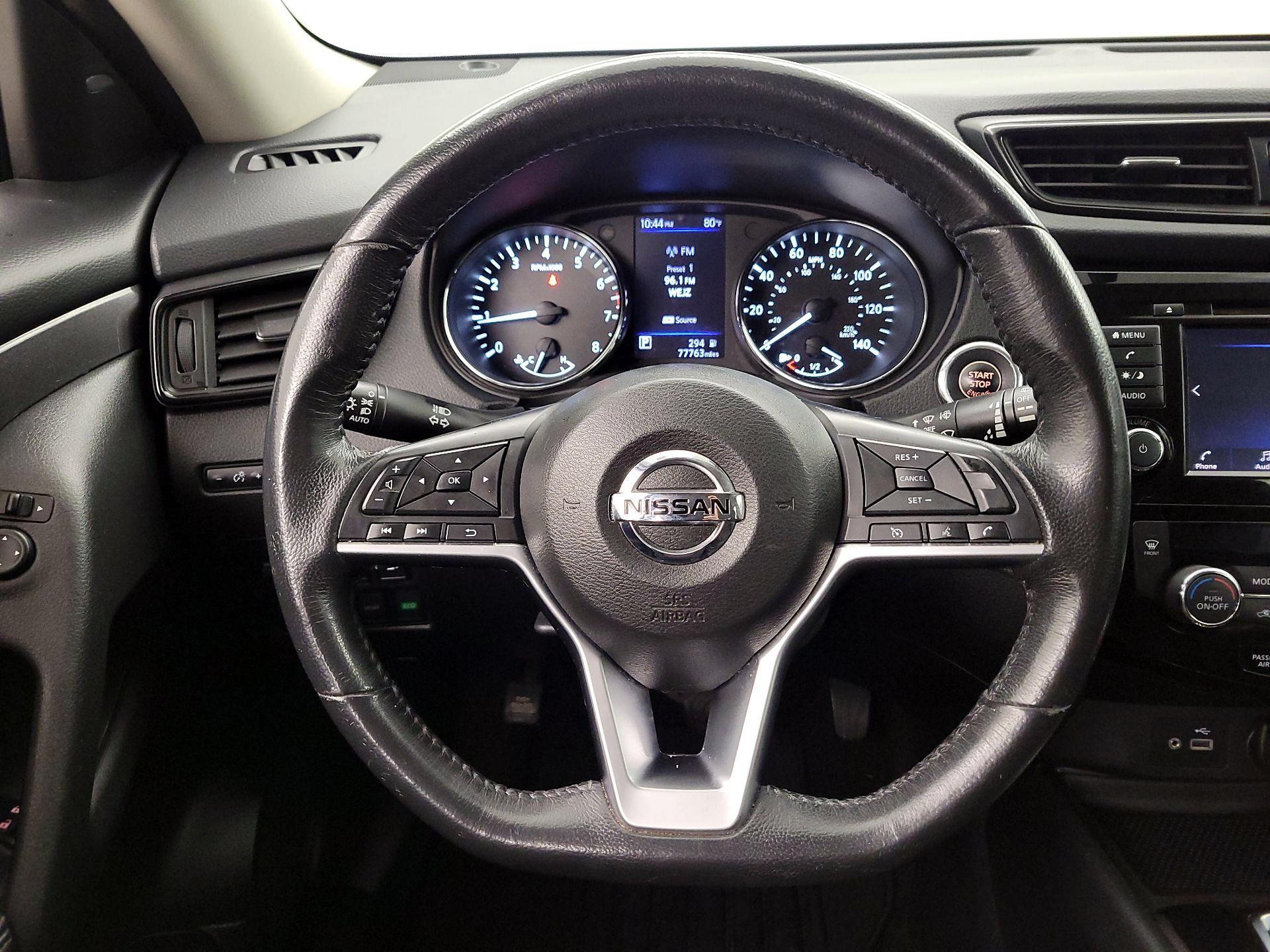 Thumbnail: 2018 Nissan Rogue - 10