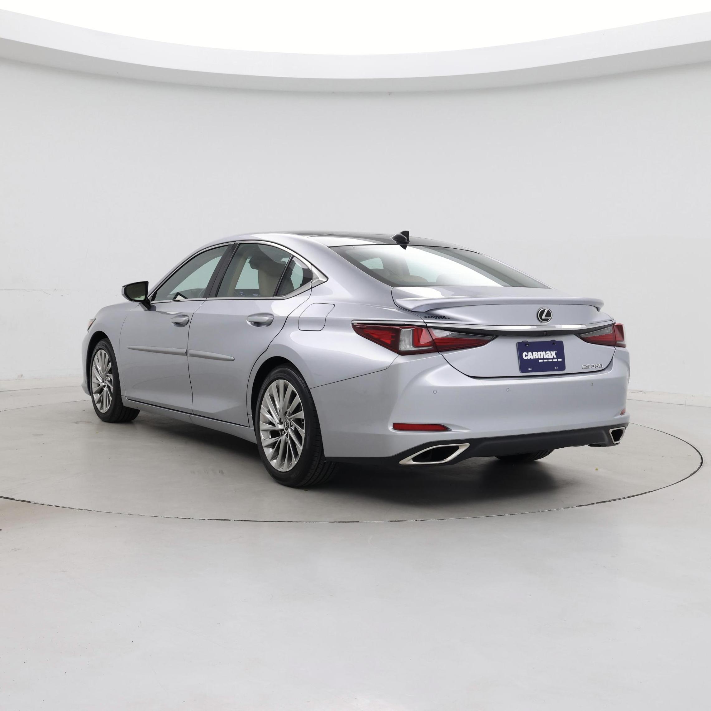 Thumbnail: 2022 Lexus ES - 2
