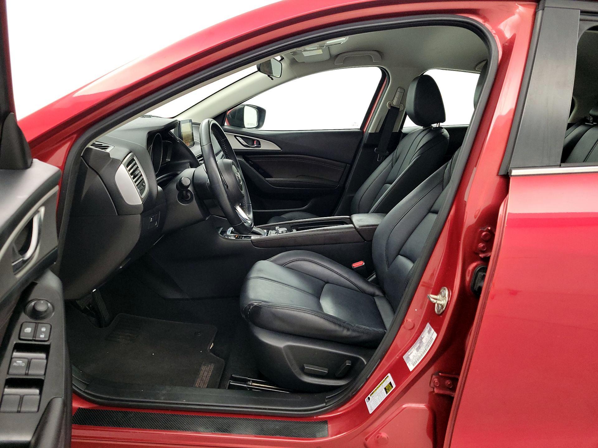 Thumbnail: 2017 Mazda Mazda3 - 11